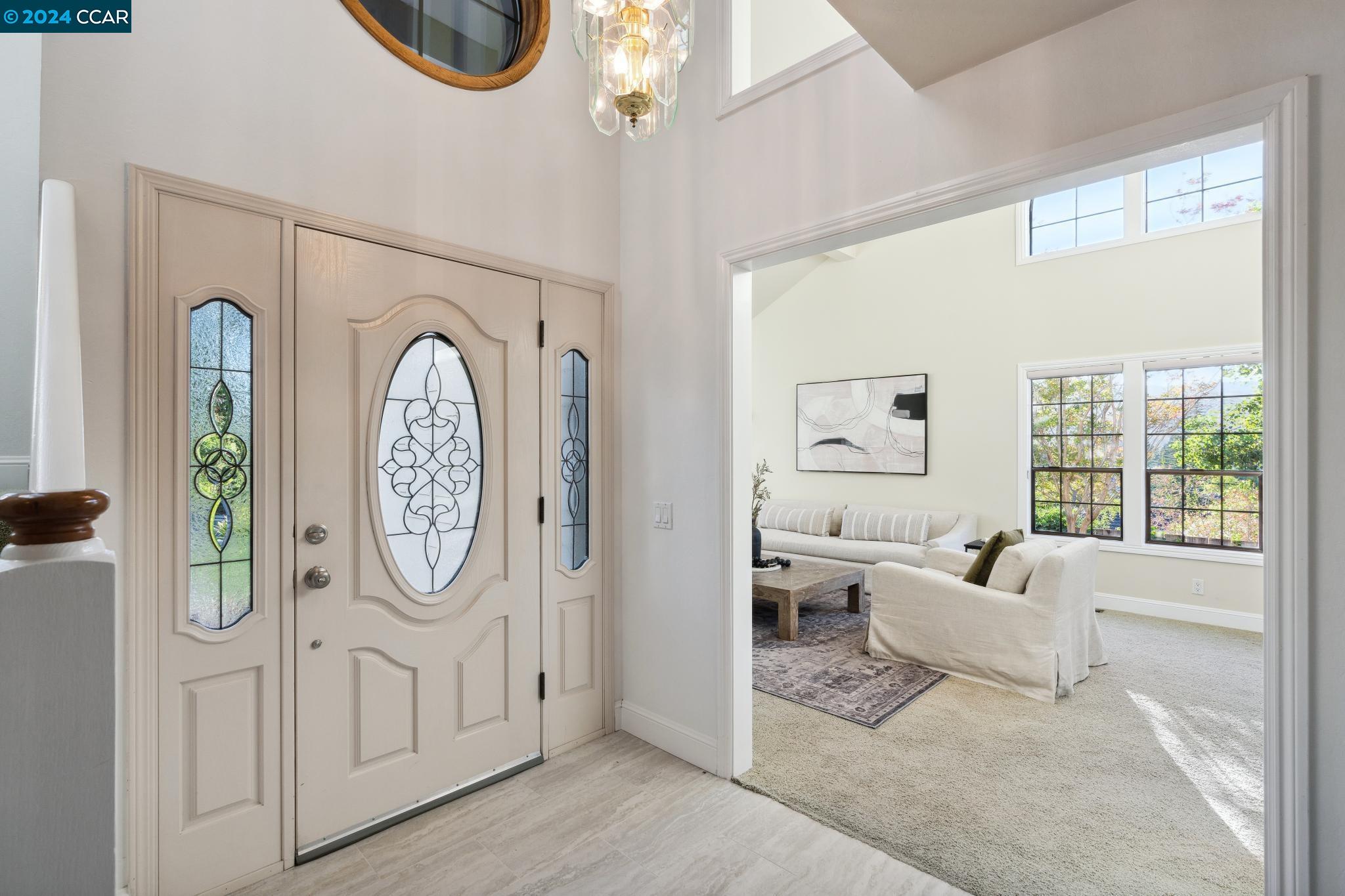 320 Paraiso Dr