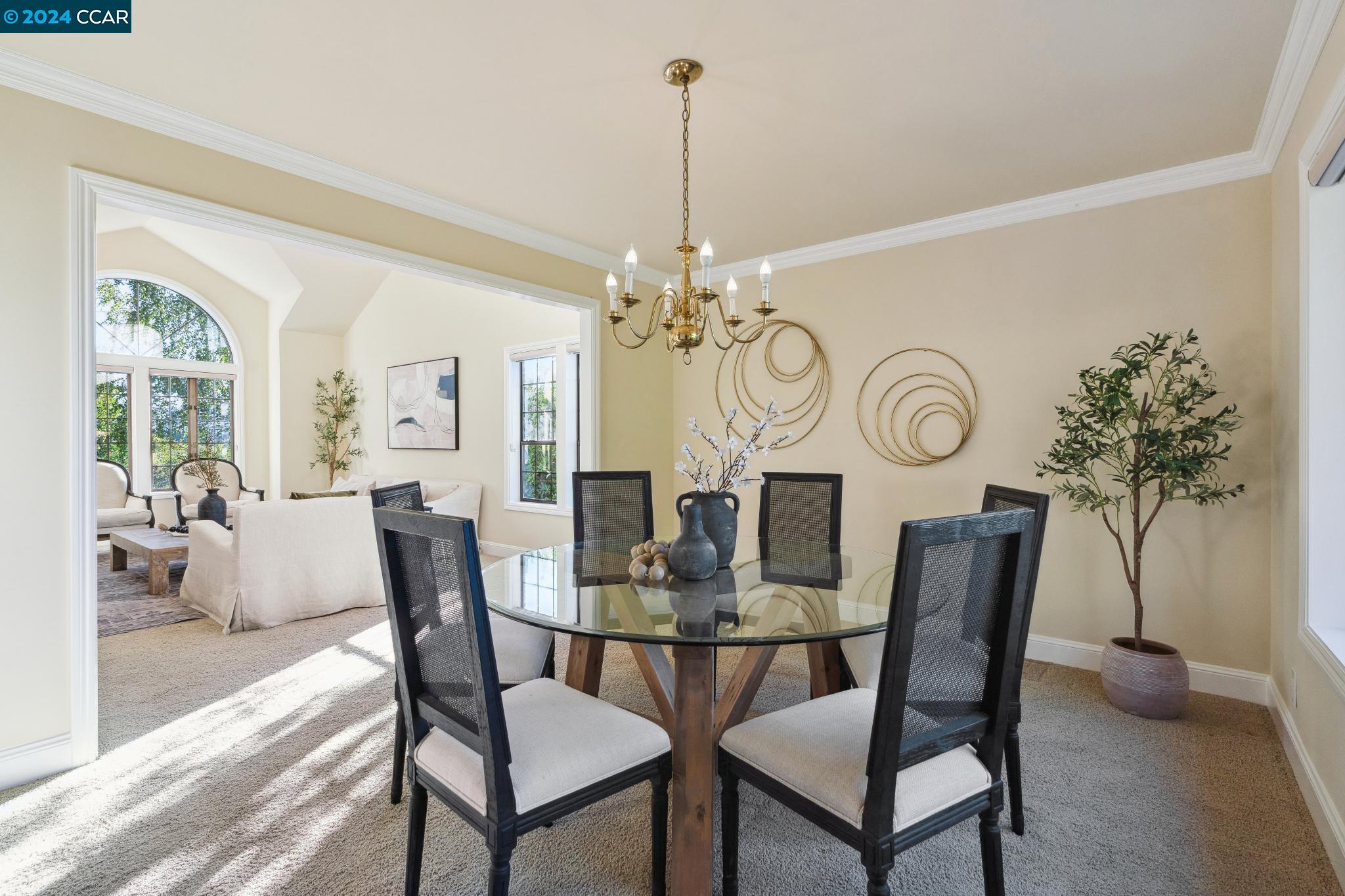 320 Paraiso Dr