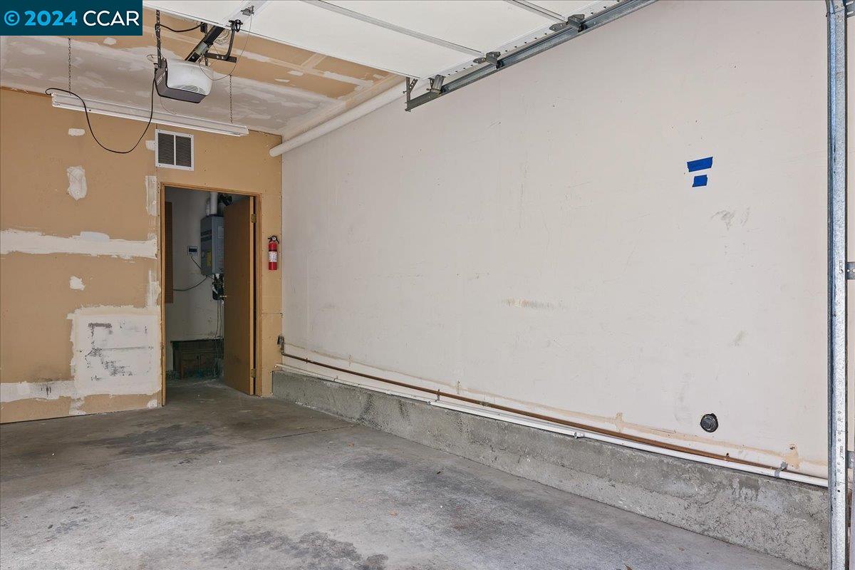 1180 Maywood Ln