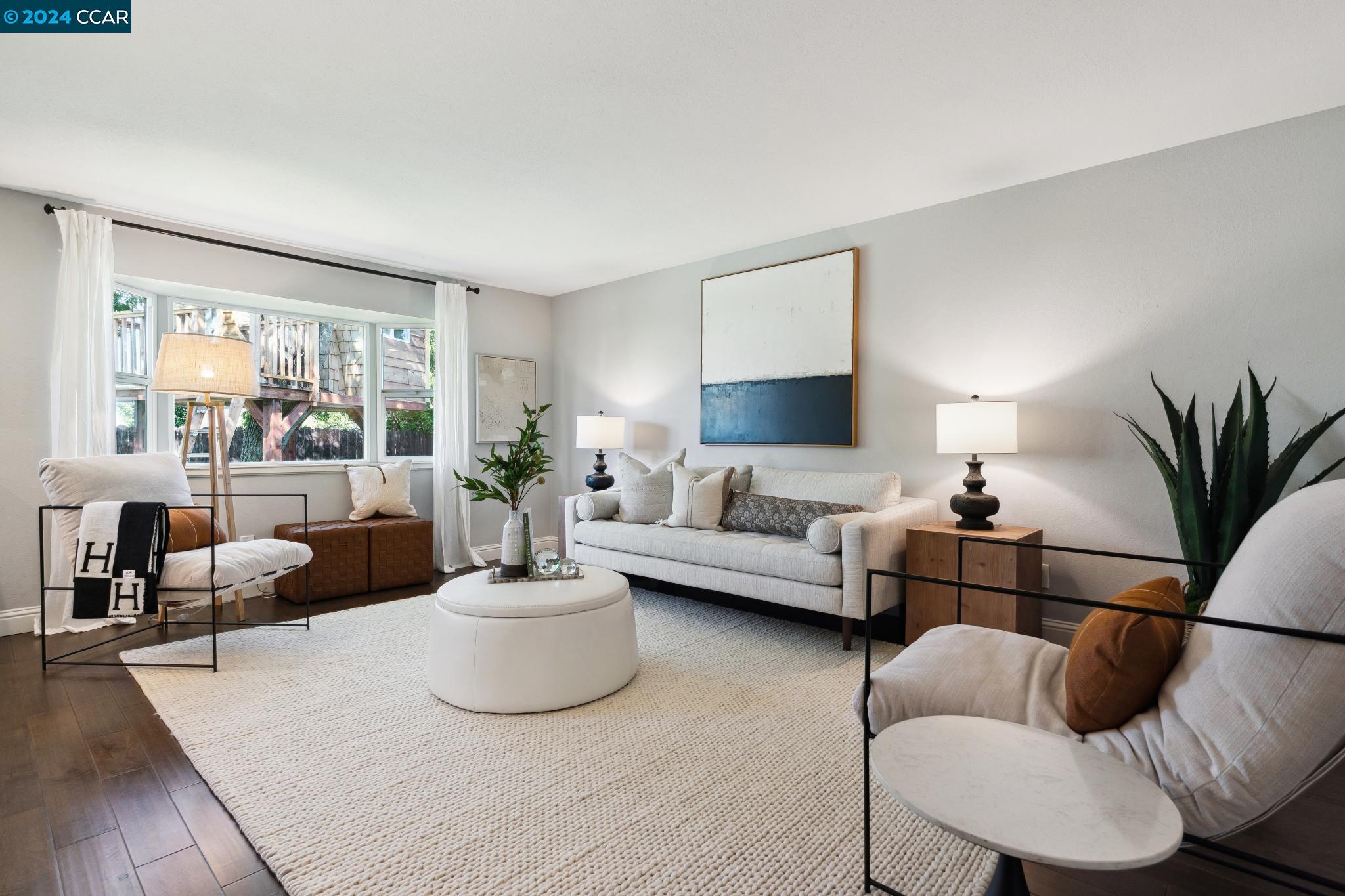 3355 San Gabriel Dr