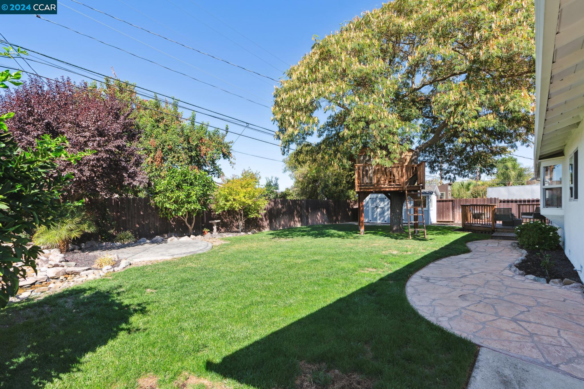 3355 San Gabriel Dr