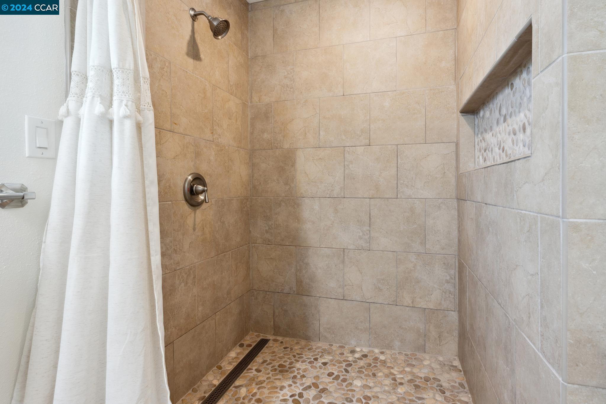 3355 San Gabriel Dr