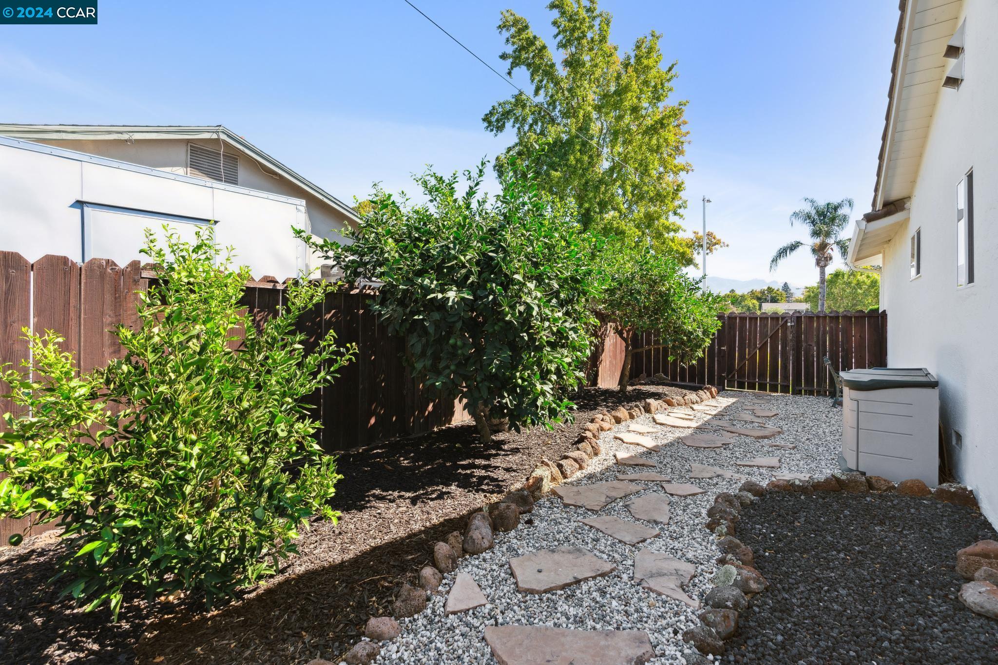 3355 San Gabriel Dr