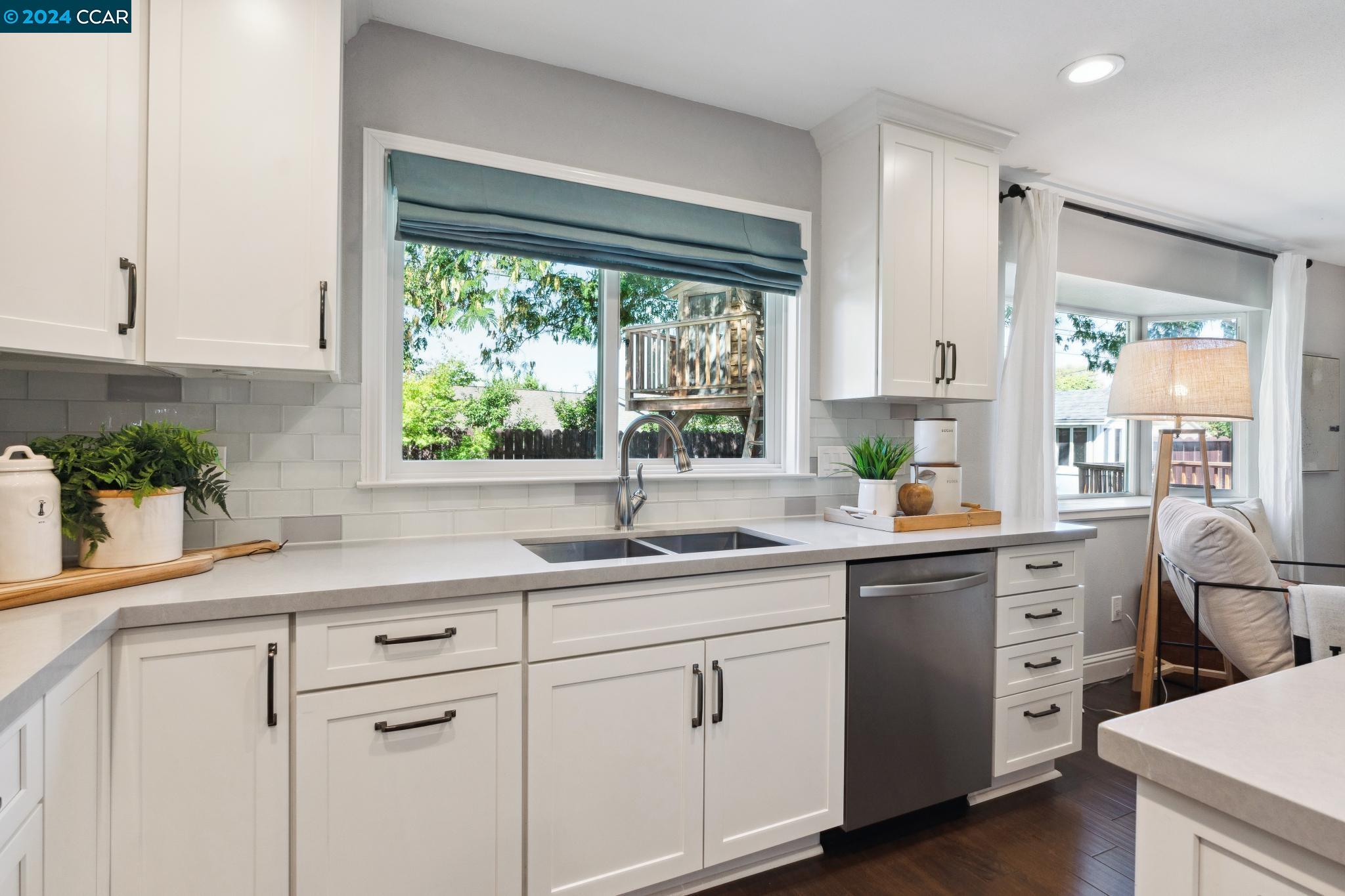 3355 San Gabriel Dr