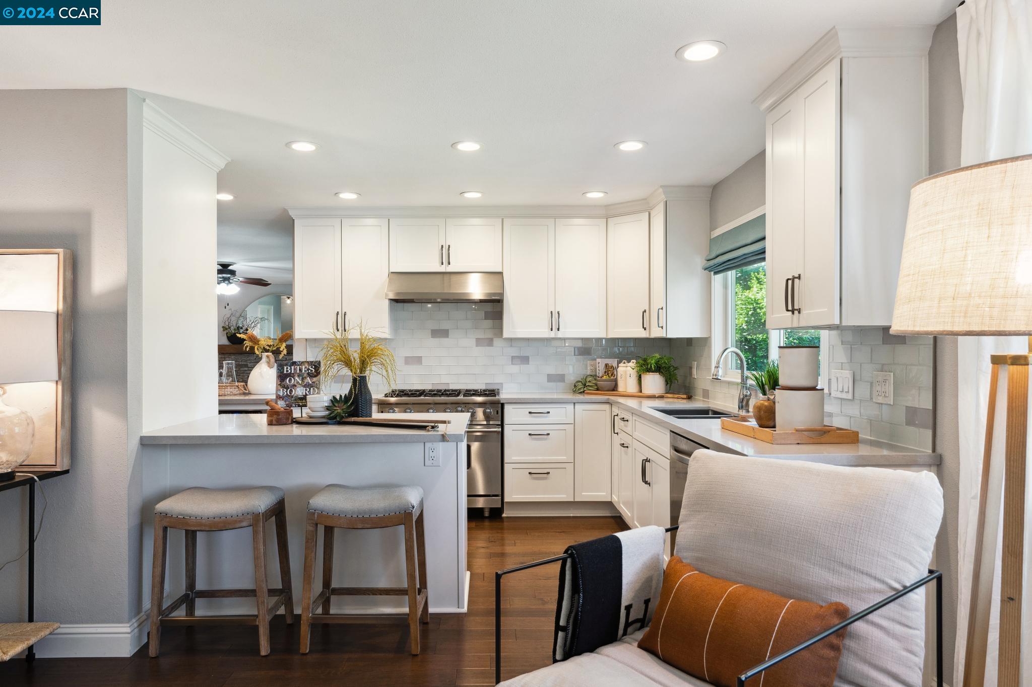 3355 San Gabriel Dr
