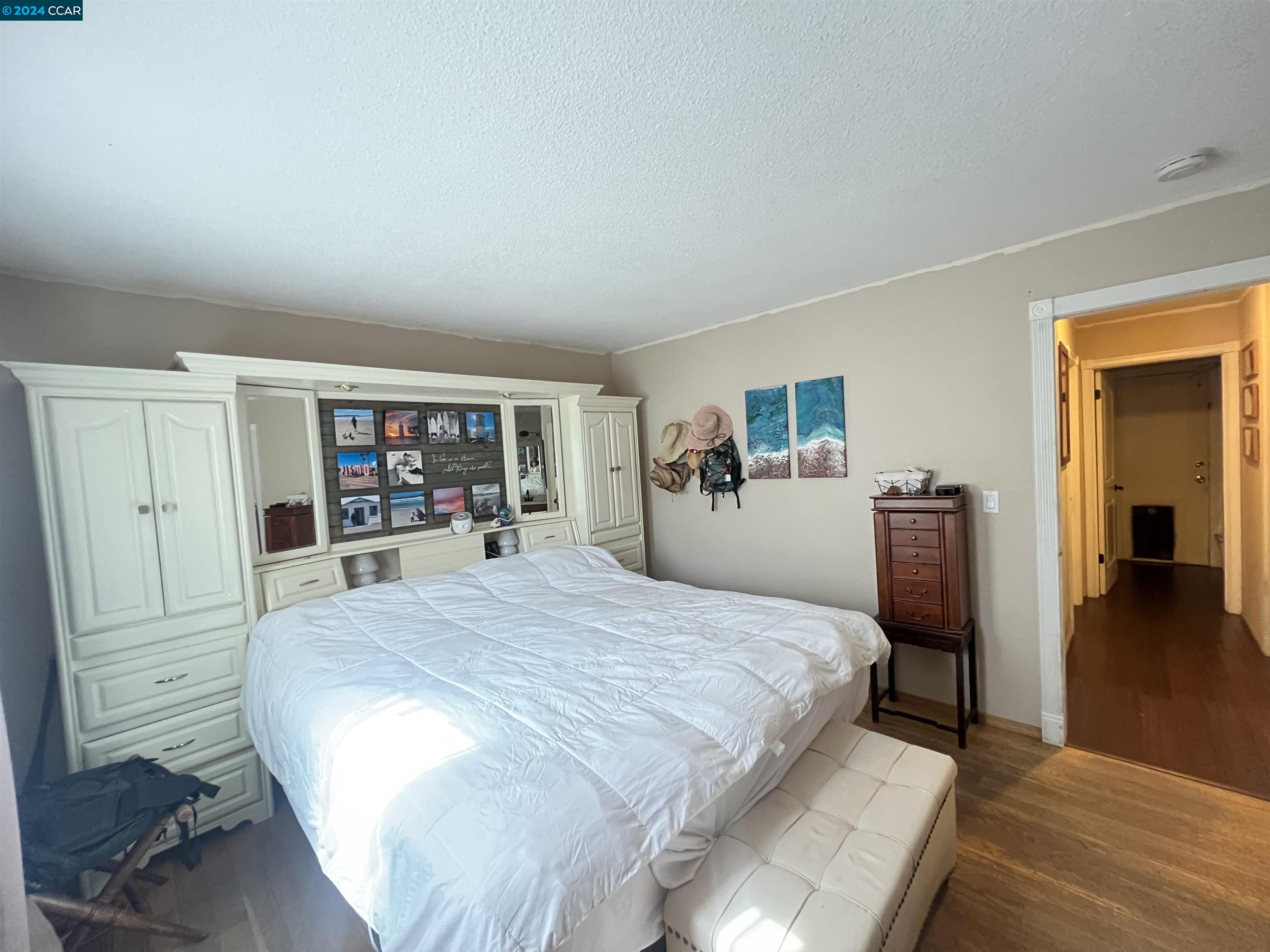 873 Santa Susana Way