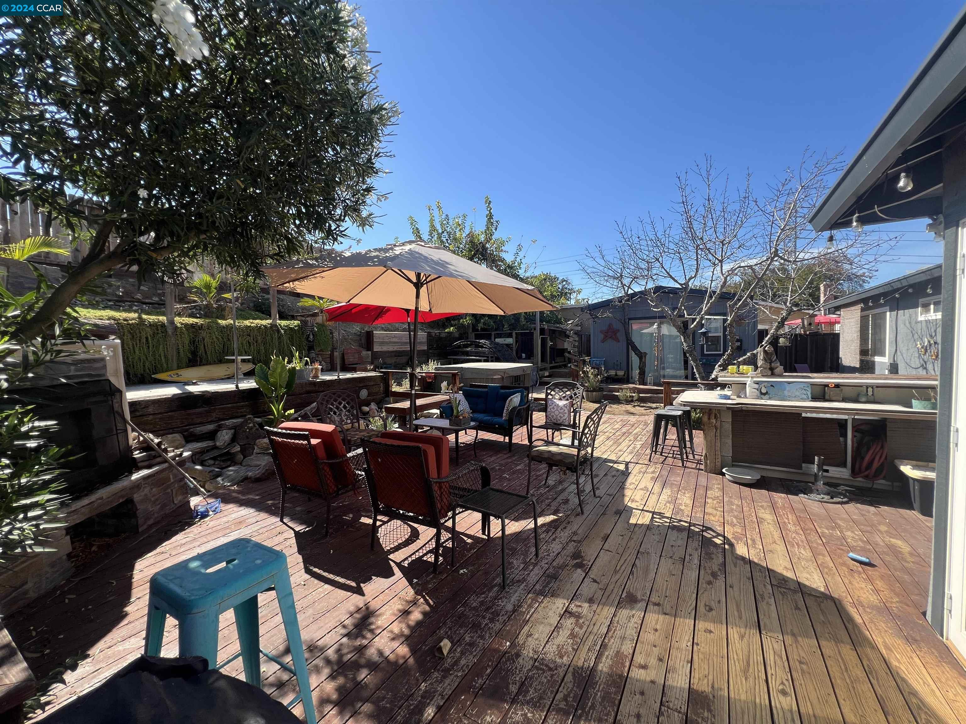 873 Santa Susana Way