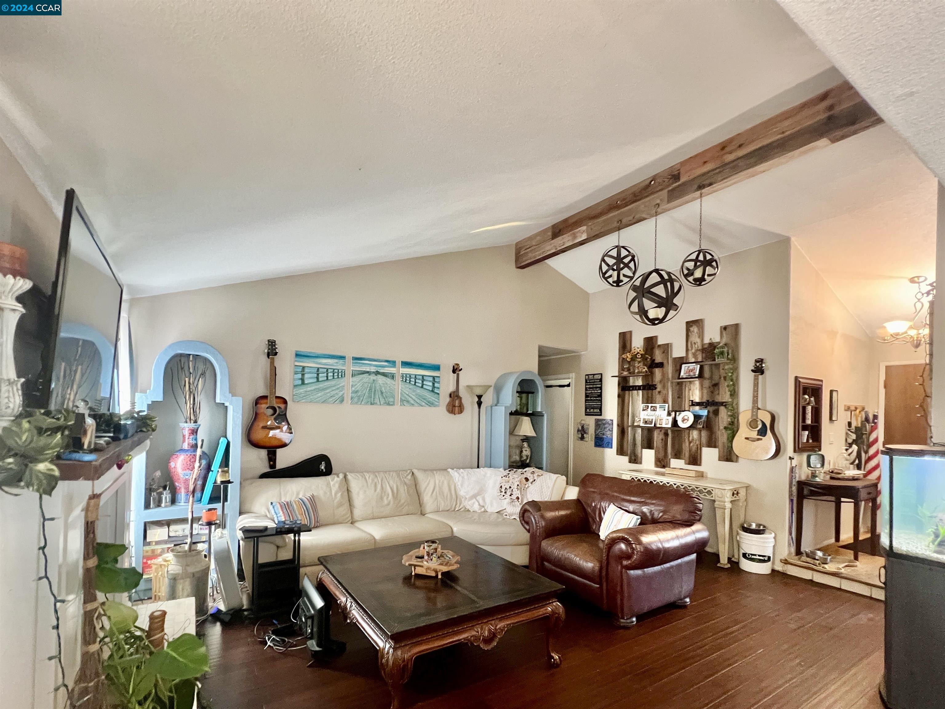 873 Santa Susana Way