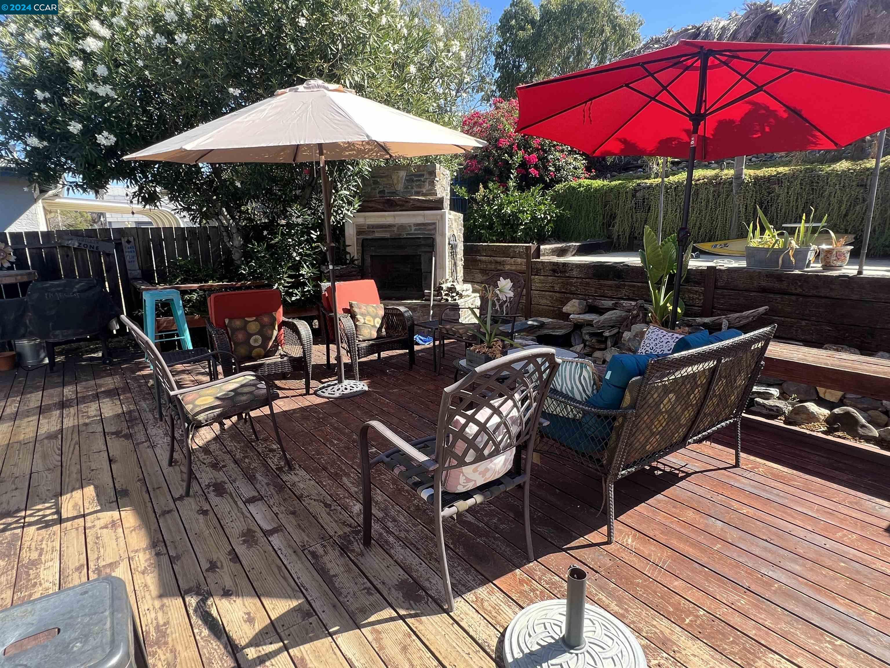873 Santa Susana Way