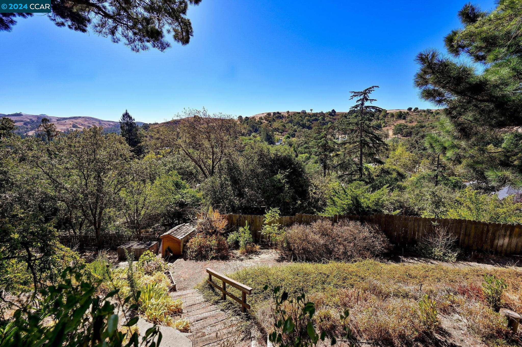 3353 Betty Ln