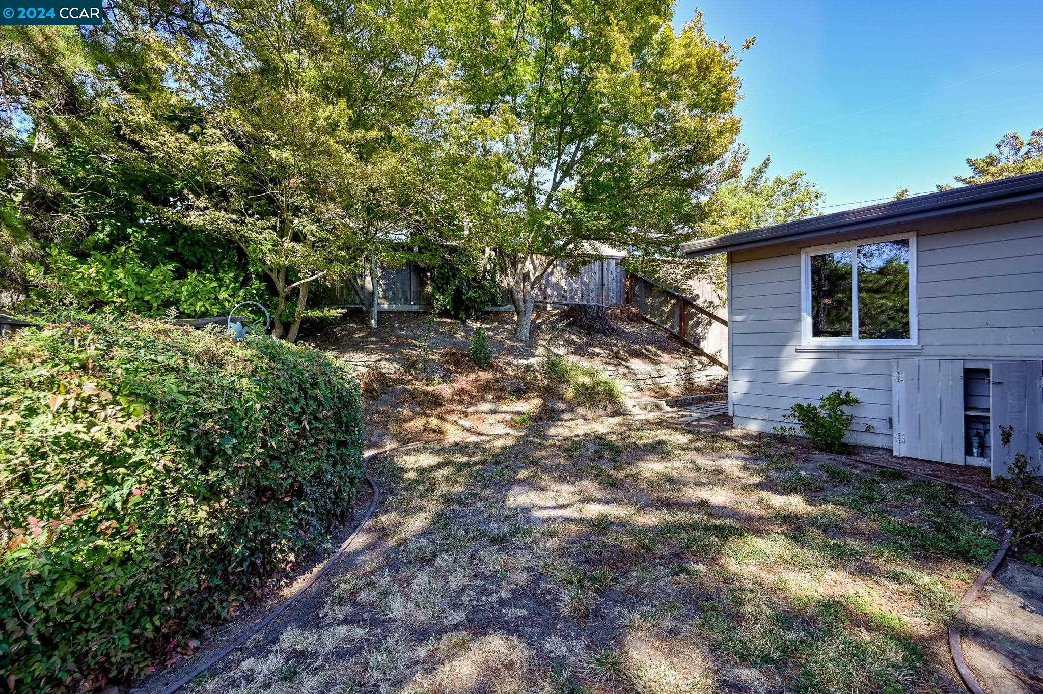 3353 Betty Ln