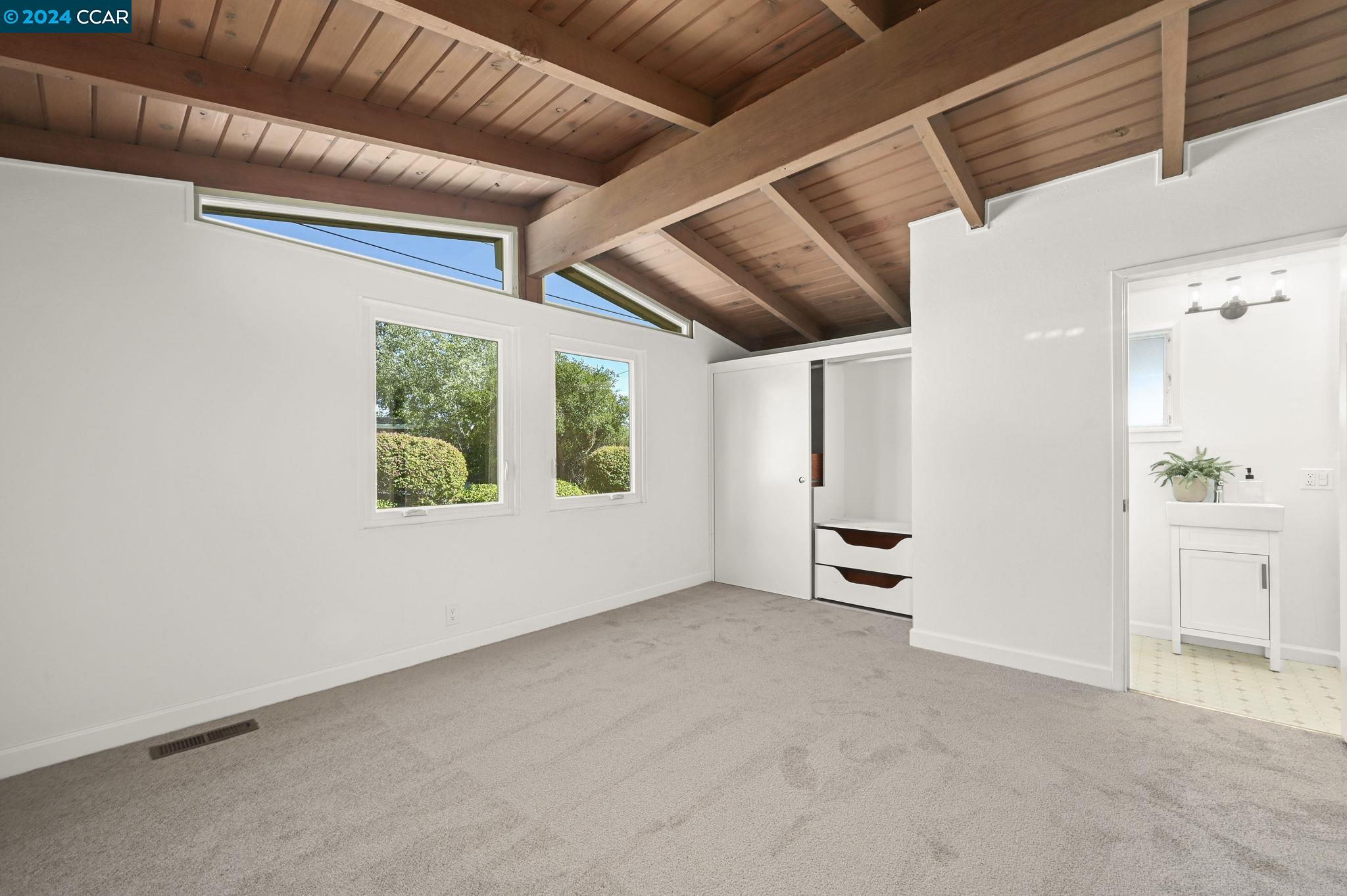 3353 Betty Ln