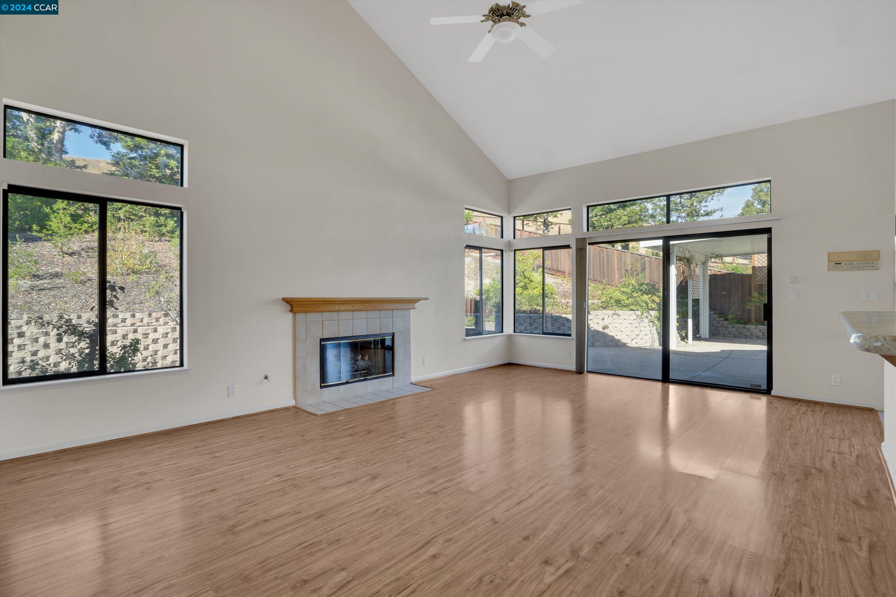 1121 Timbercreek Rd