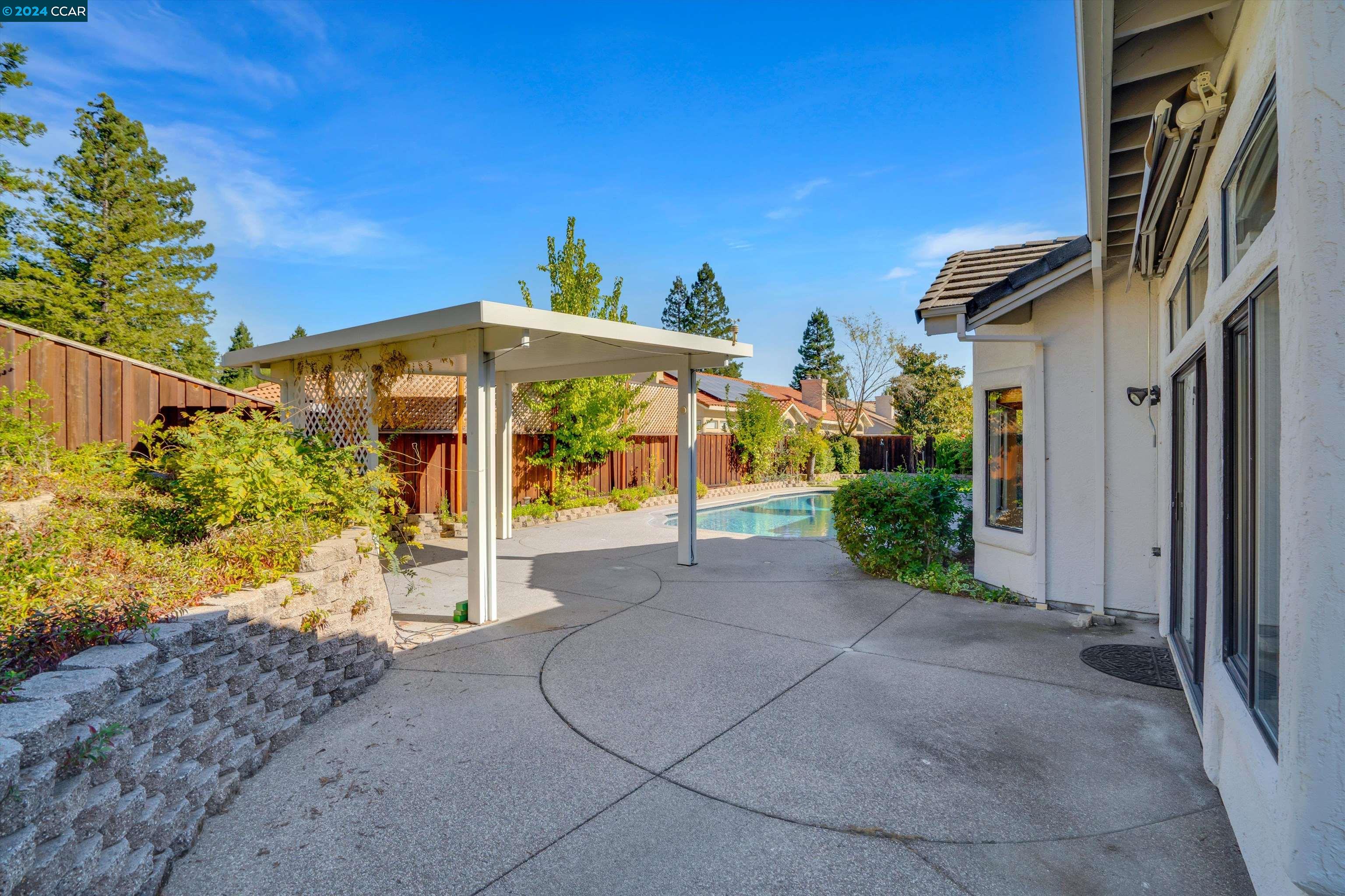 1121 Timbercreek Rd