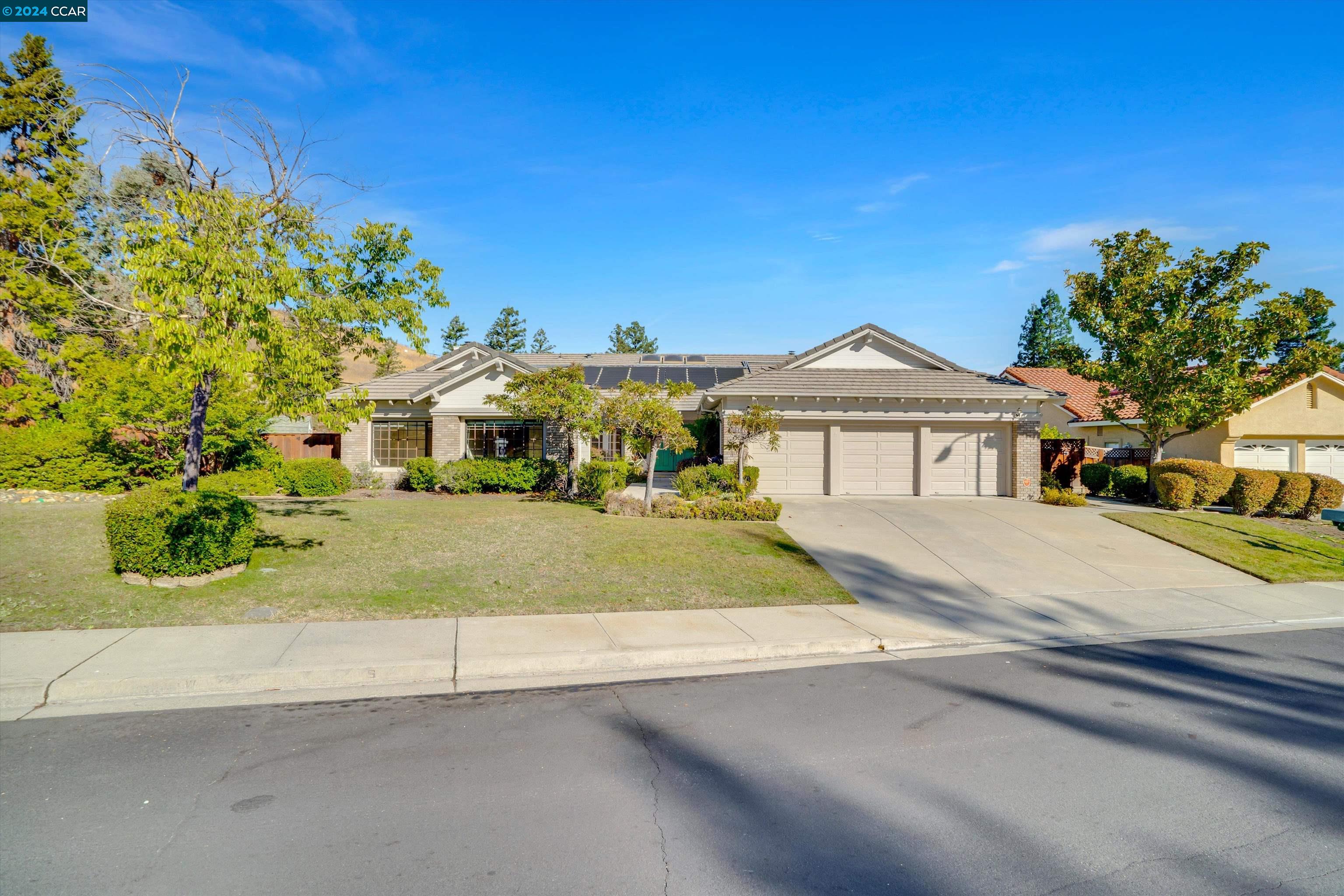 1121 Timbercreek Rd