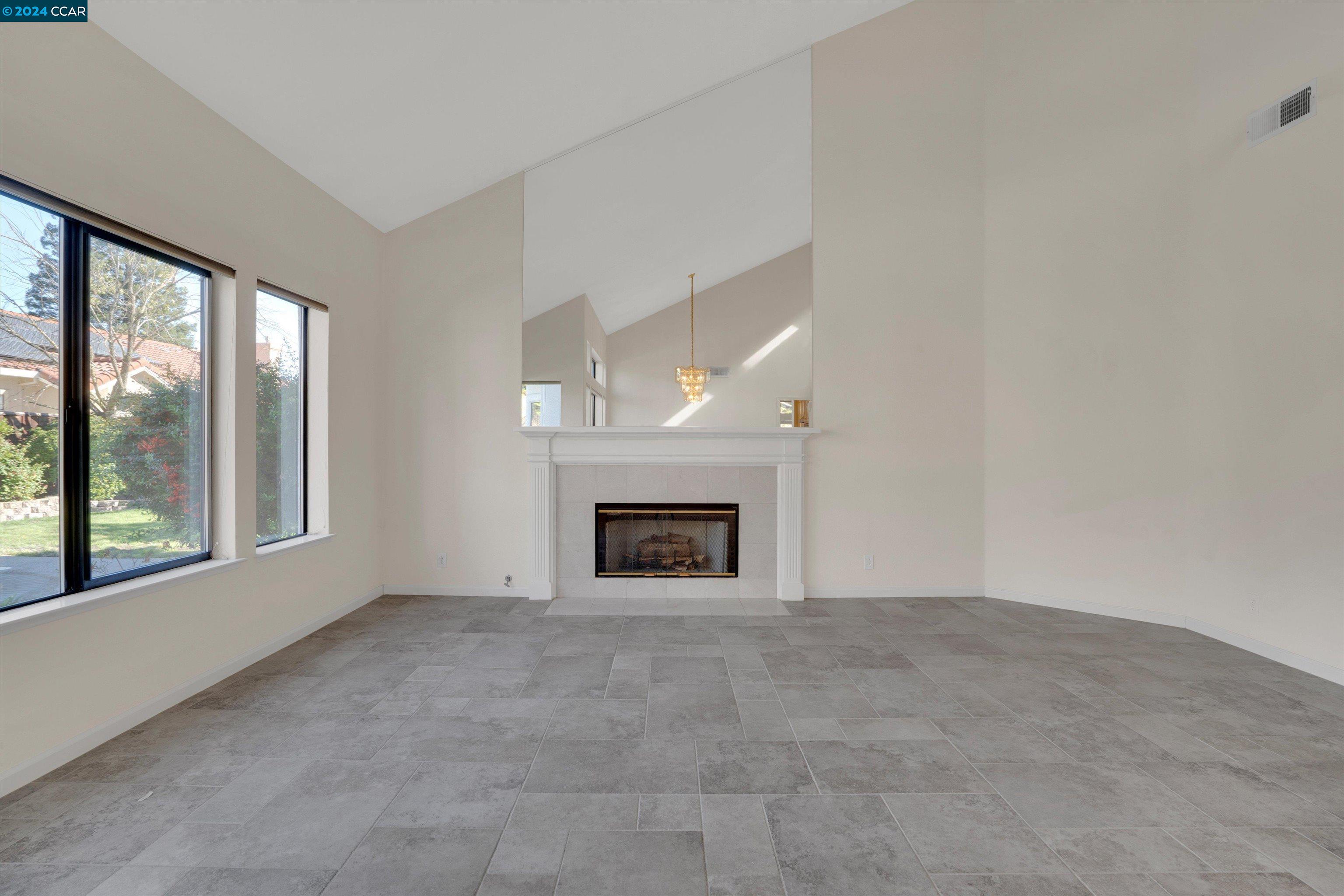 1121 Timbercreek Rd