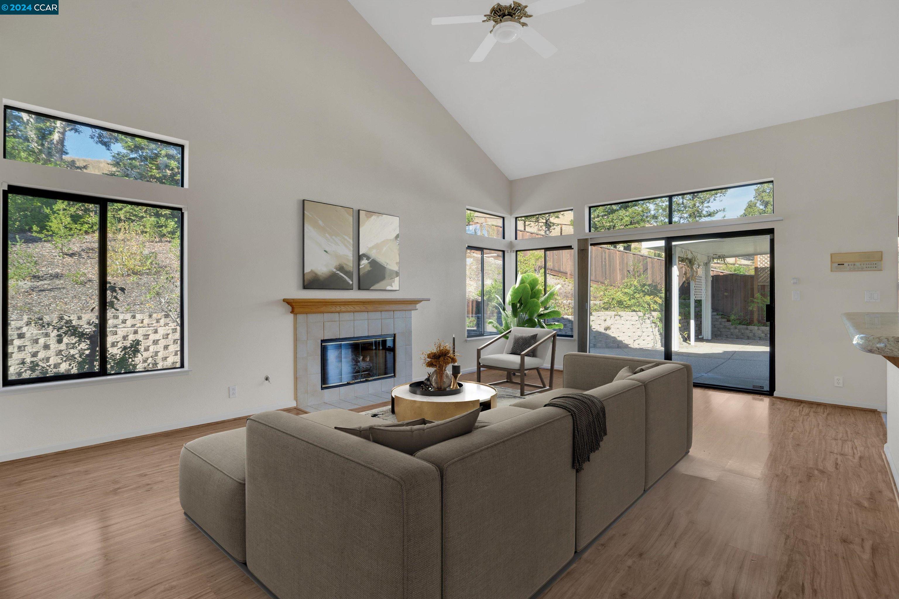 1121 Timbercreek Rd