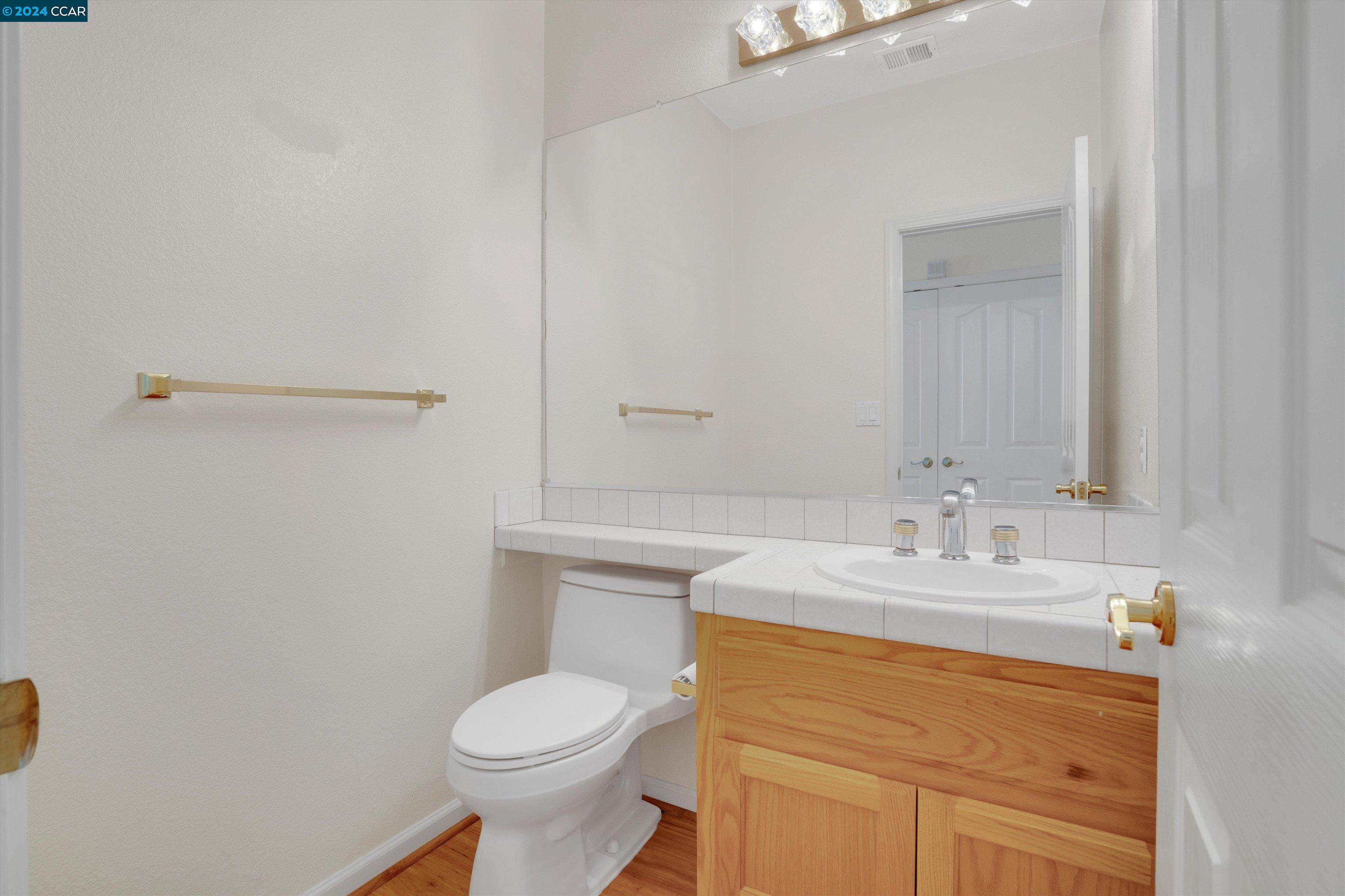 1121 Timbercreek Rd