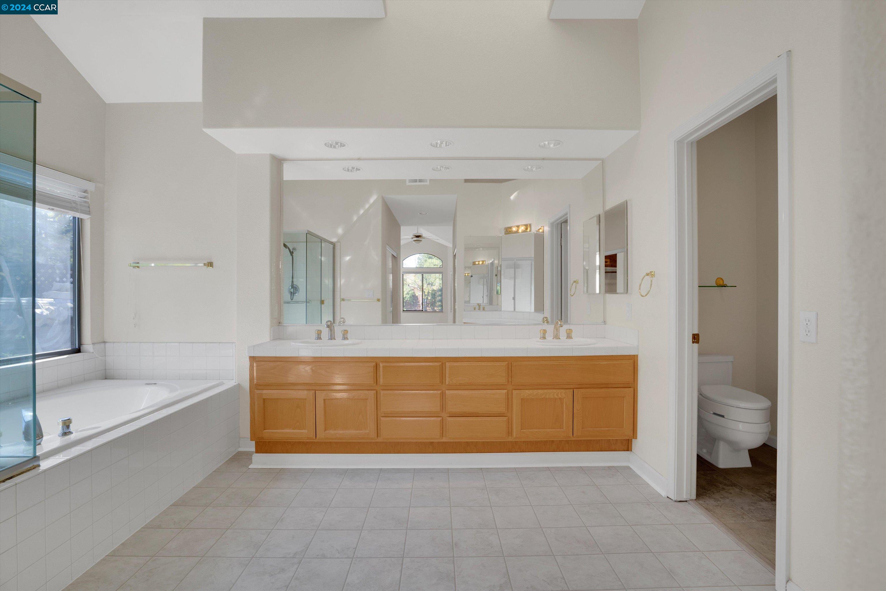 1121 Timbercreek Rd
