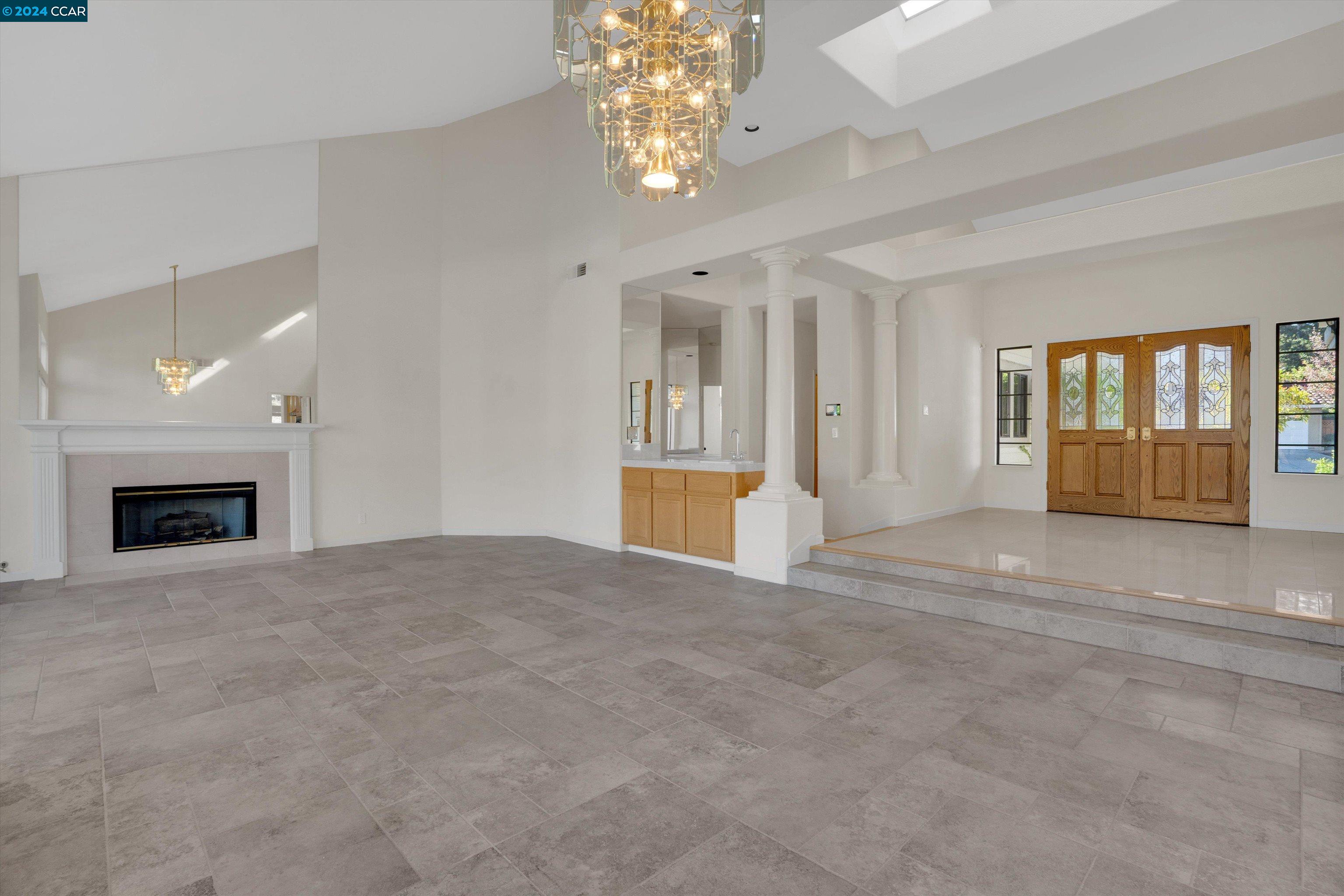 1121 Timbercreek Rd