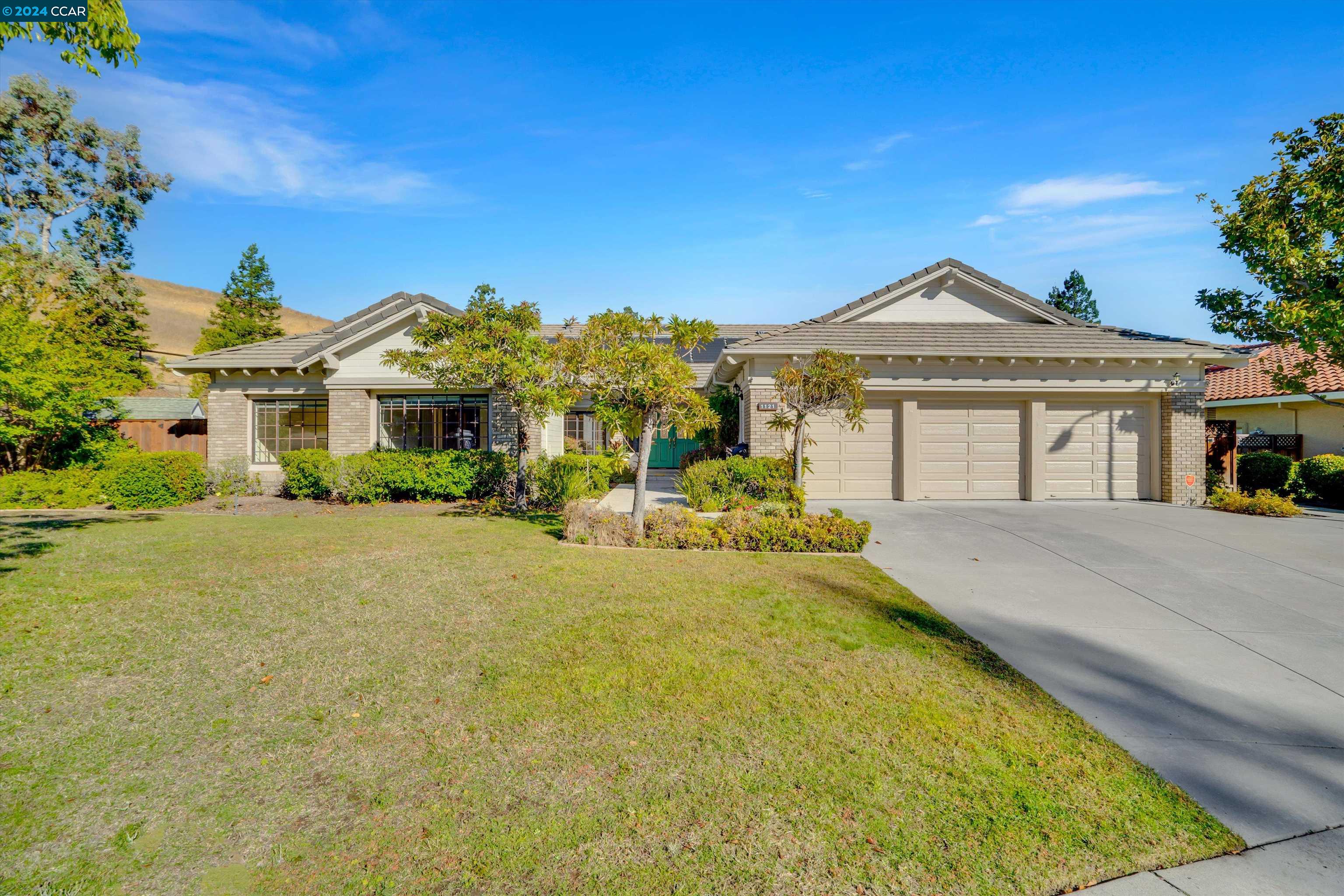 1121 Timbercreek Rd