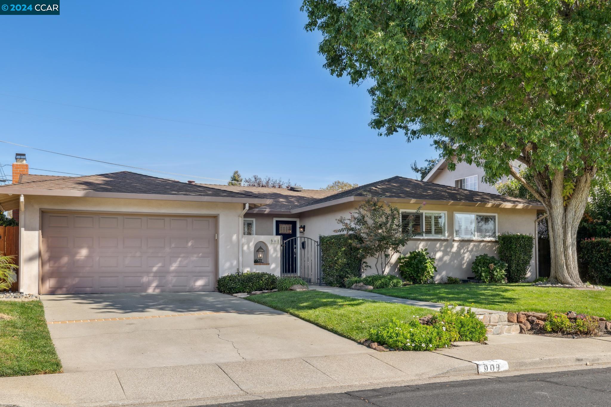 908 Hastings Dr