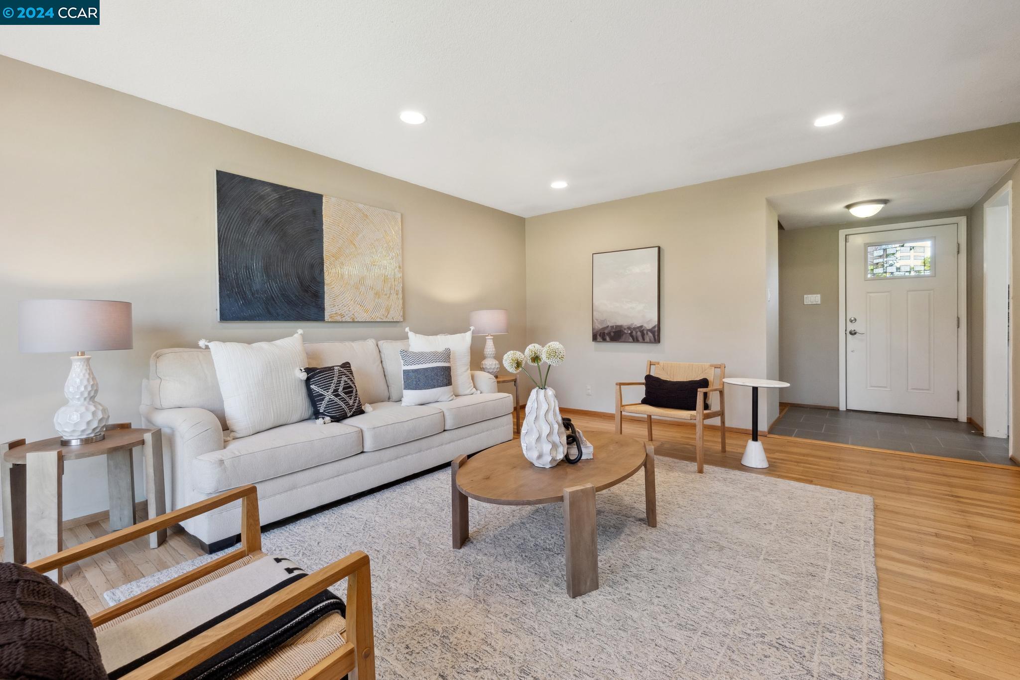 908 Hastings Dr