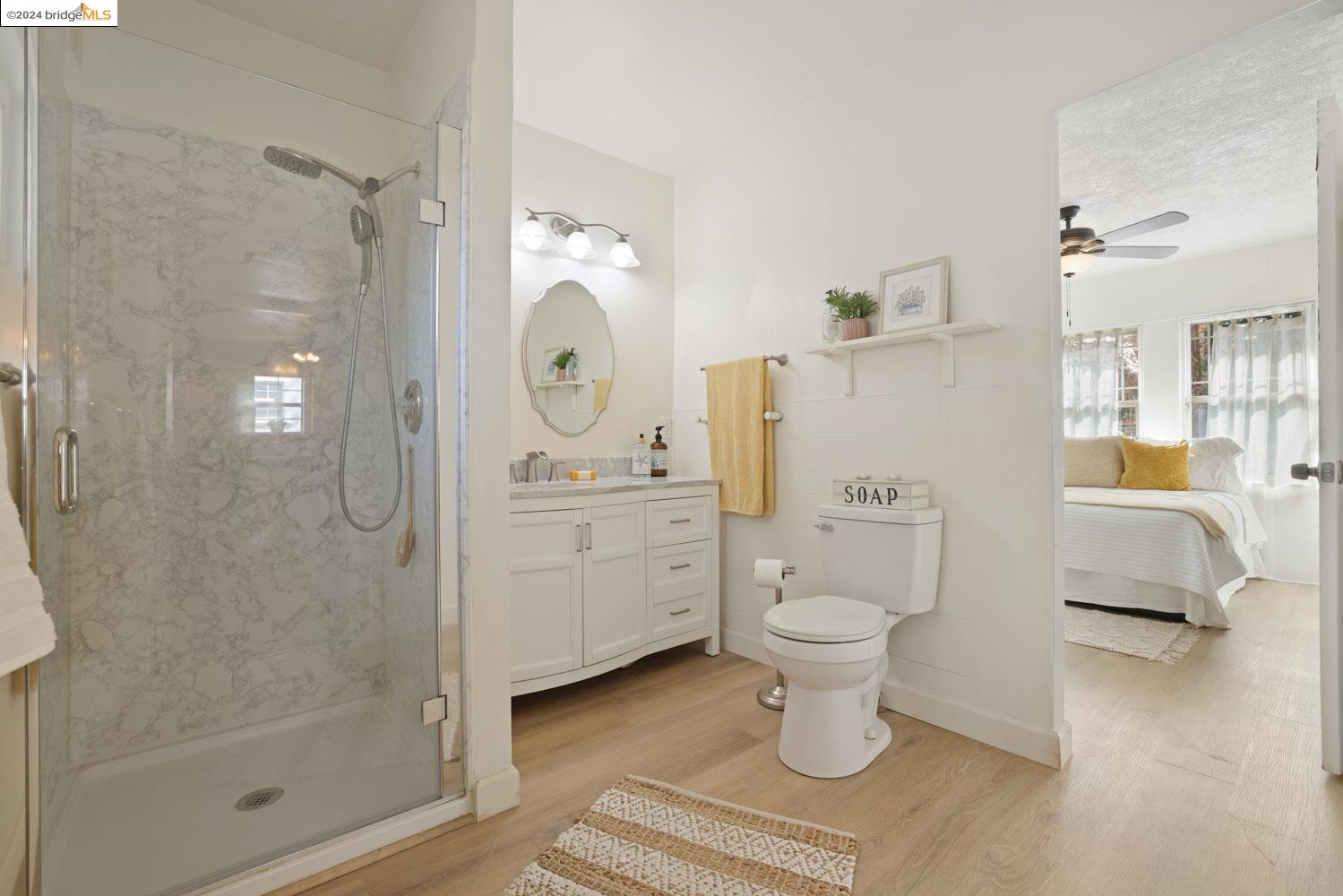 2104 Sutro Ave