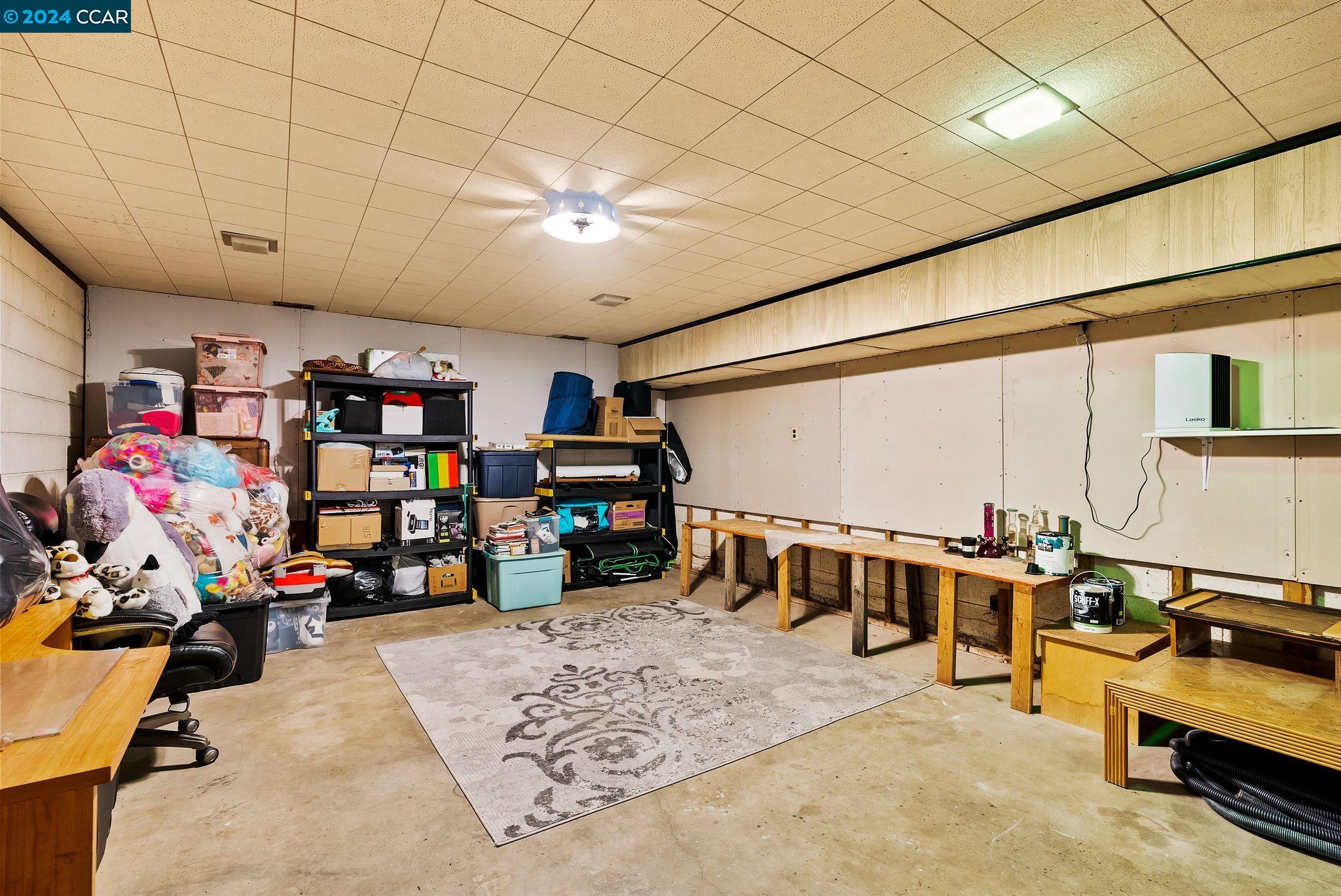 415 Freda Ct