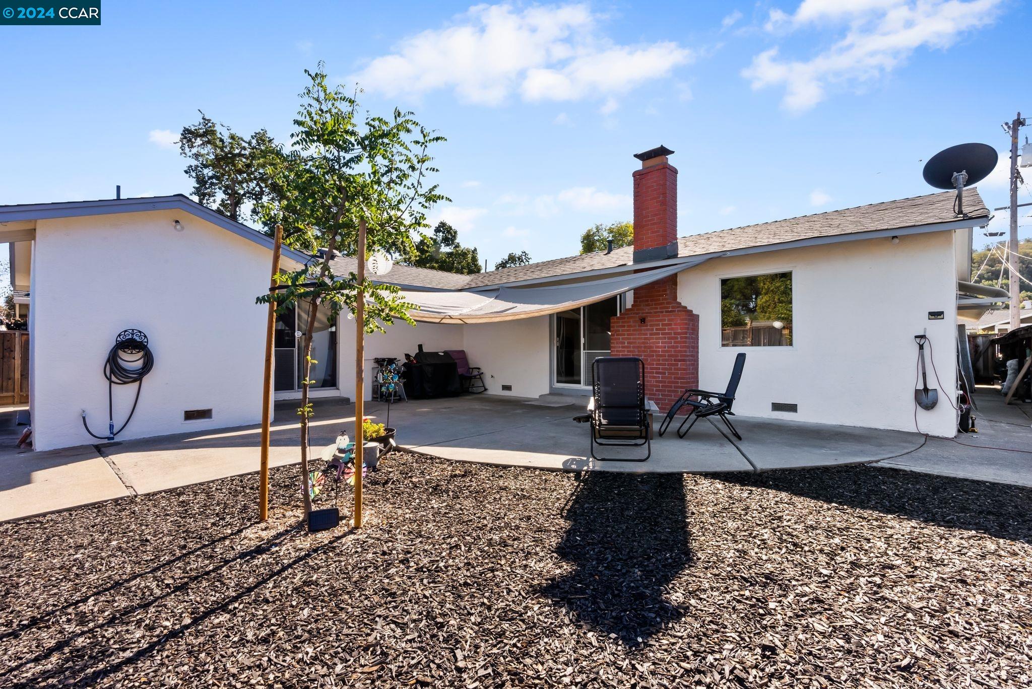 415 Freda Ct