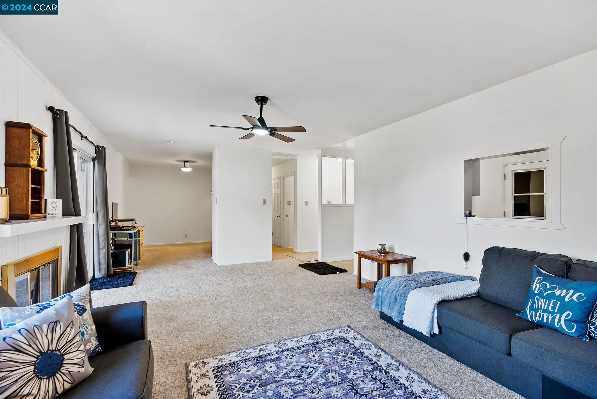 415 Freda Ct