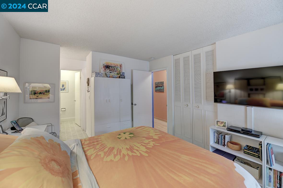 2564 WALNUT BOULEVARD # 110