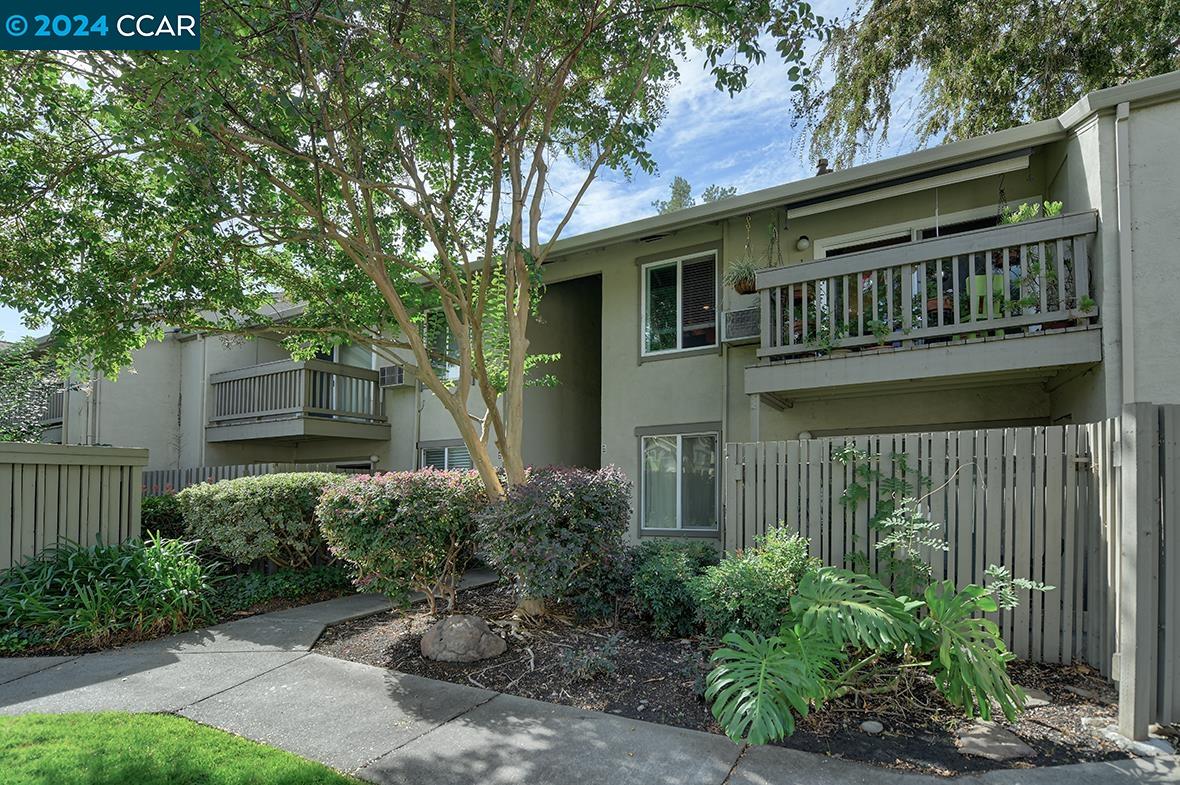 2564 WALNUT BOULEVARD # 110