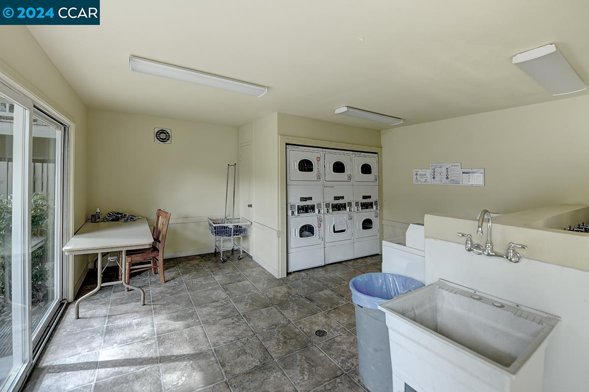 2564 WALNUT BOULEVARD # 110