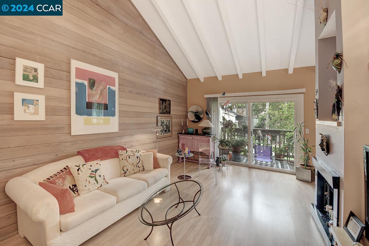 2564 WALNUT BOULEVARD # 110