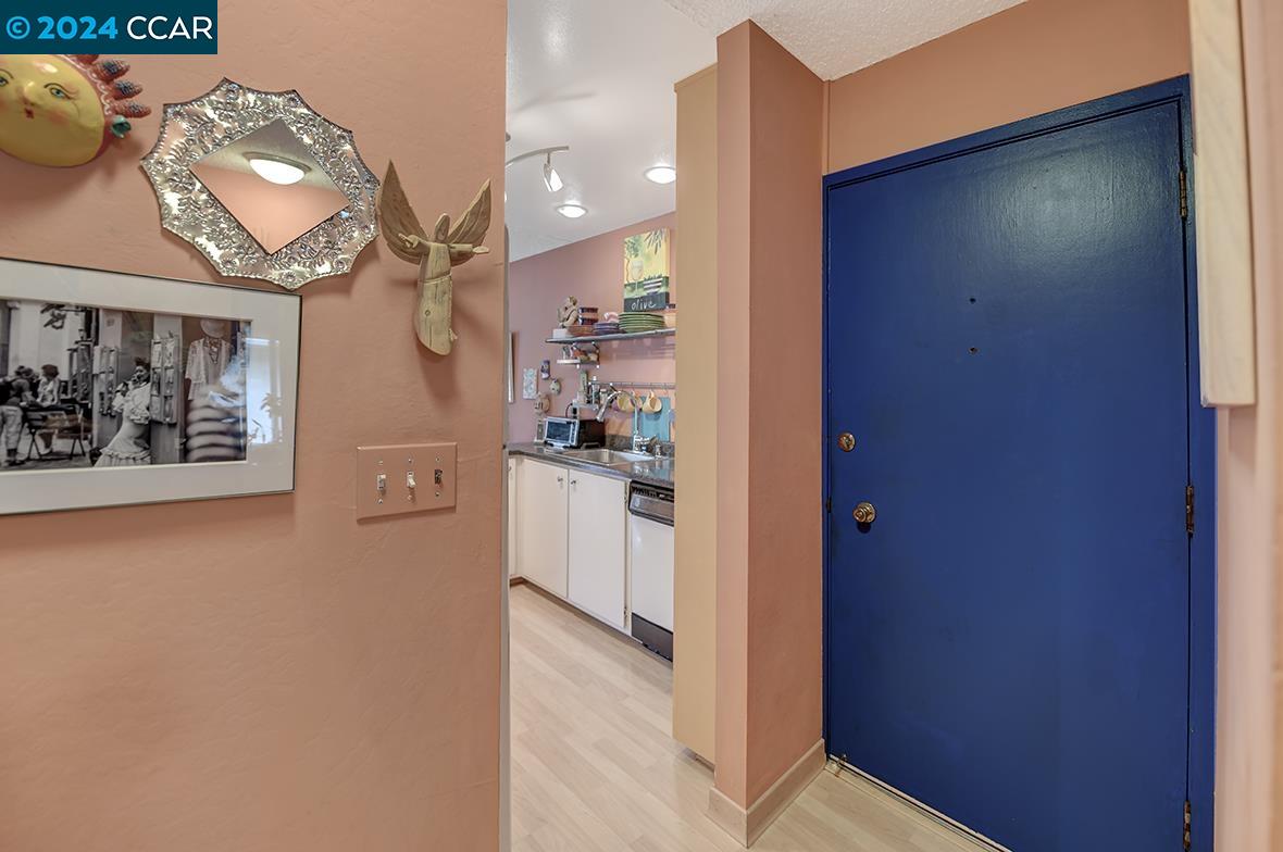 2564 WALNUT BOULEVARD # 110