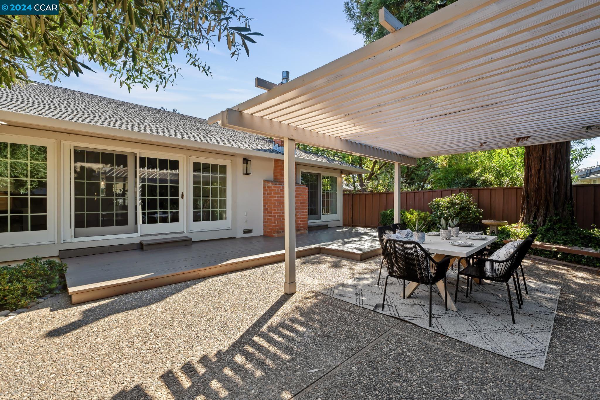 152 Firestone Dr
