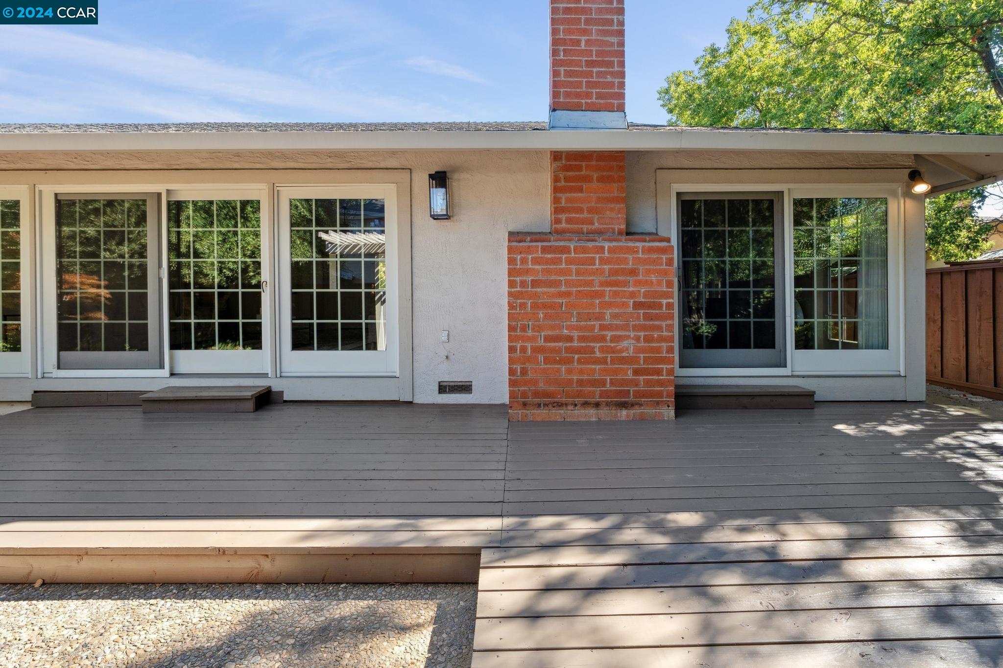 152 Firestone Dr