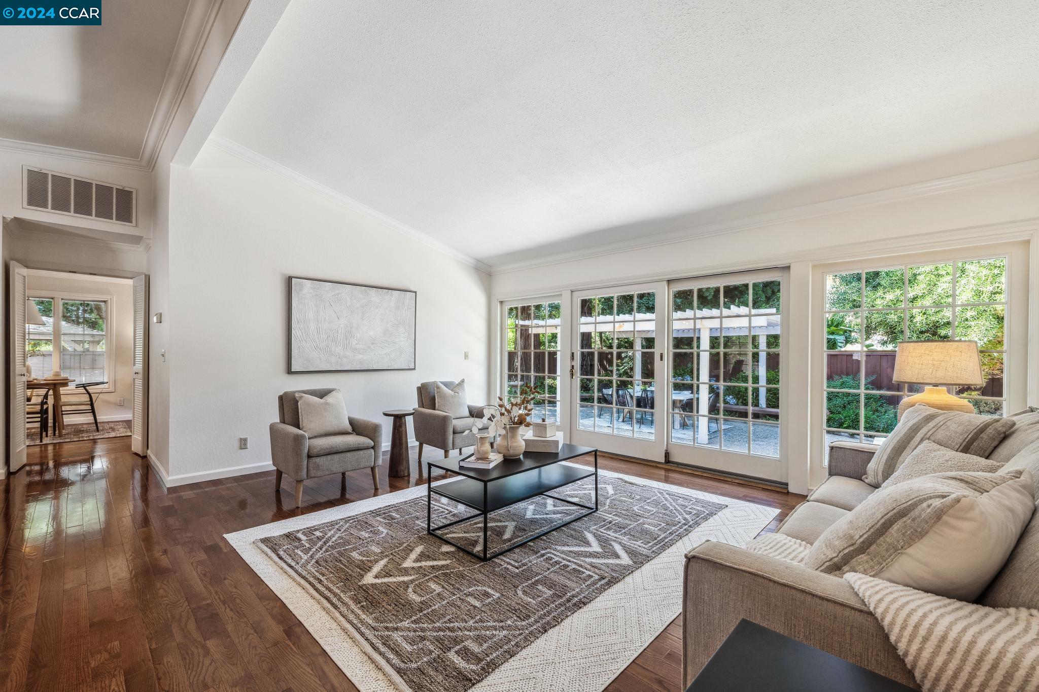 152 Firestone Dr