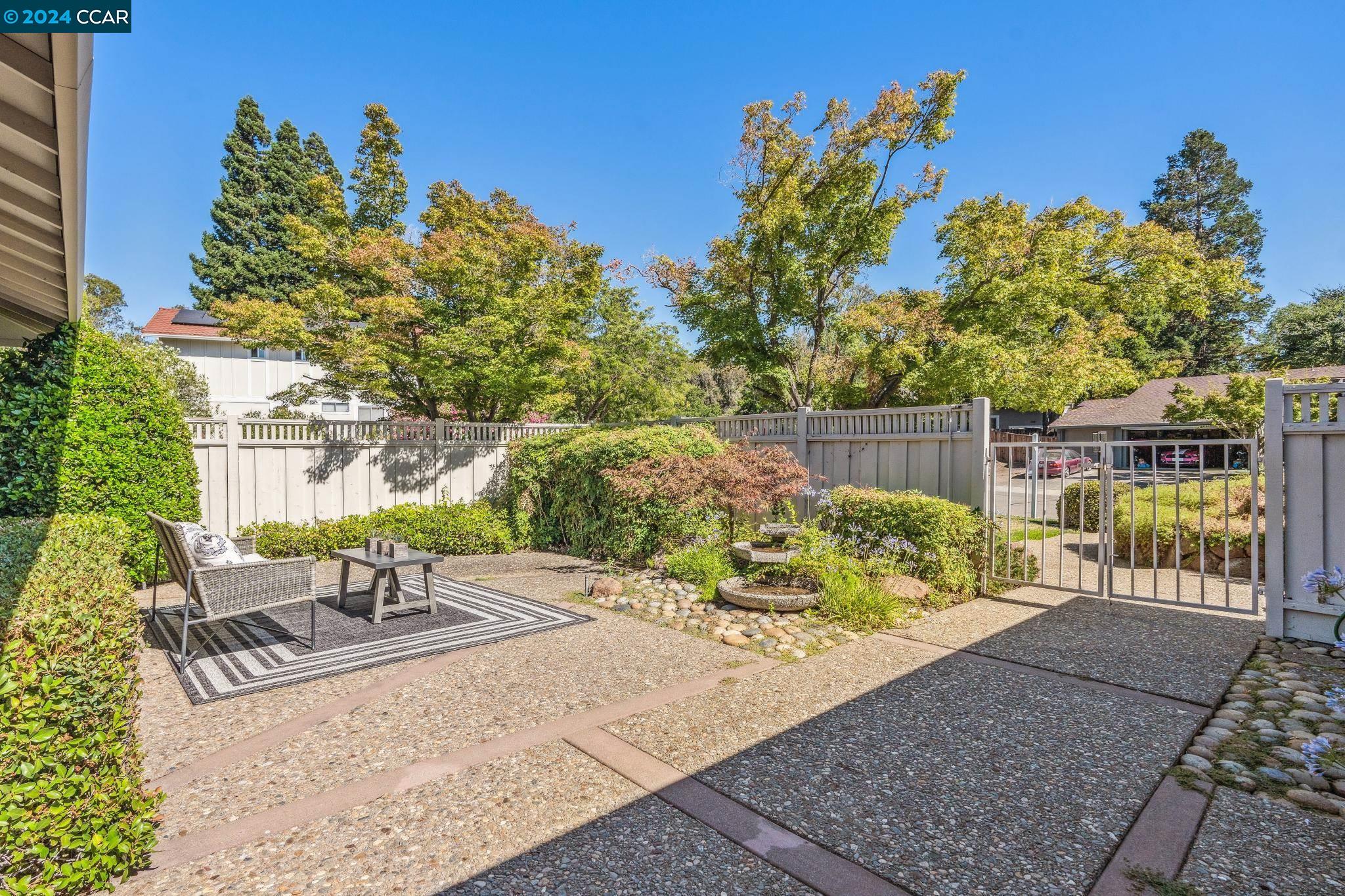 152 Firestone Dr