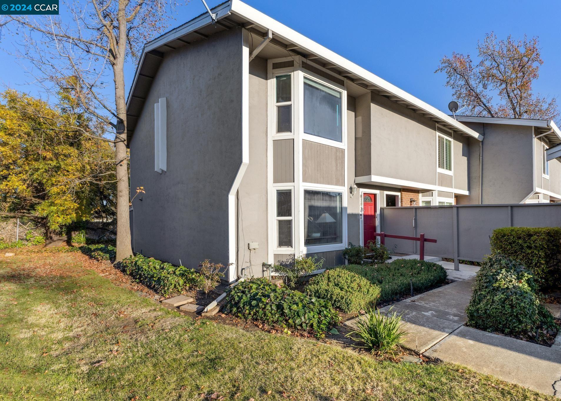 838 Royal Ann Ln
