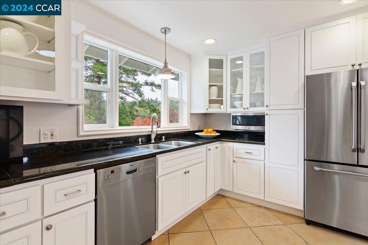 60 Camino Encinas