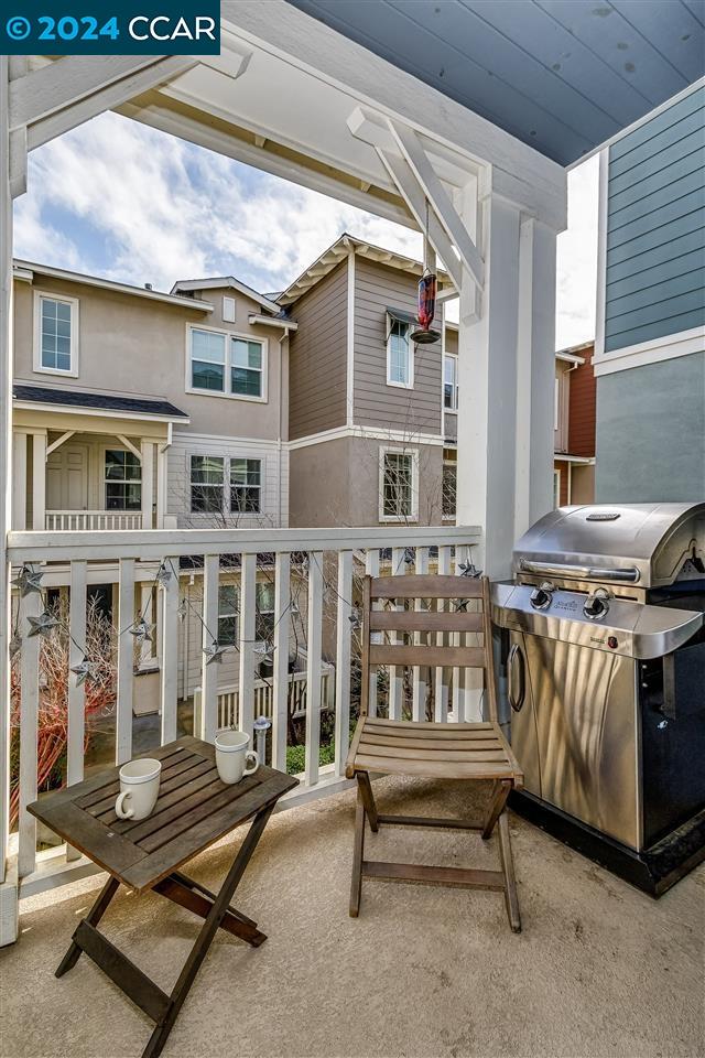 2005 Jetty Dr