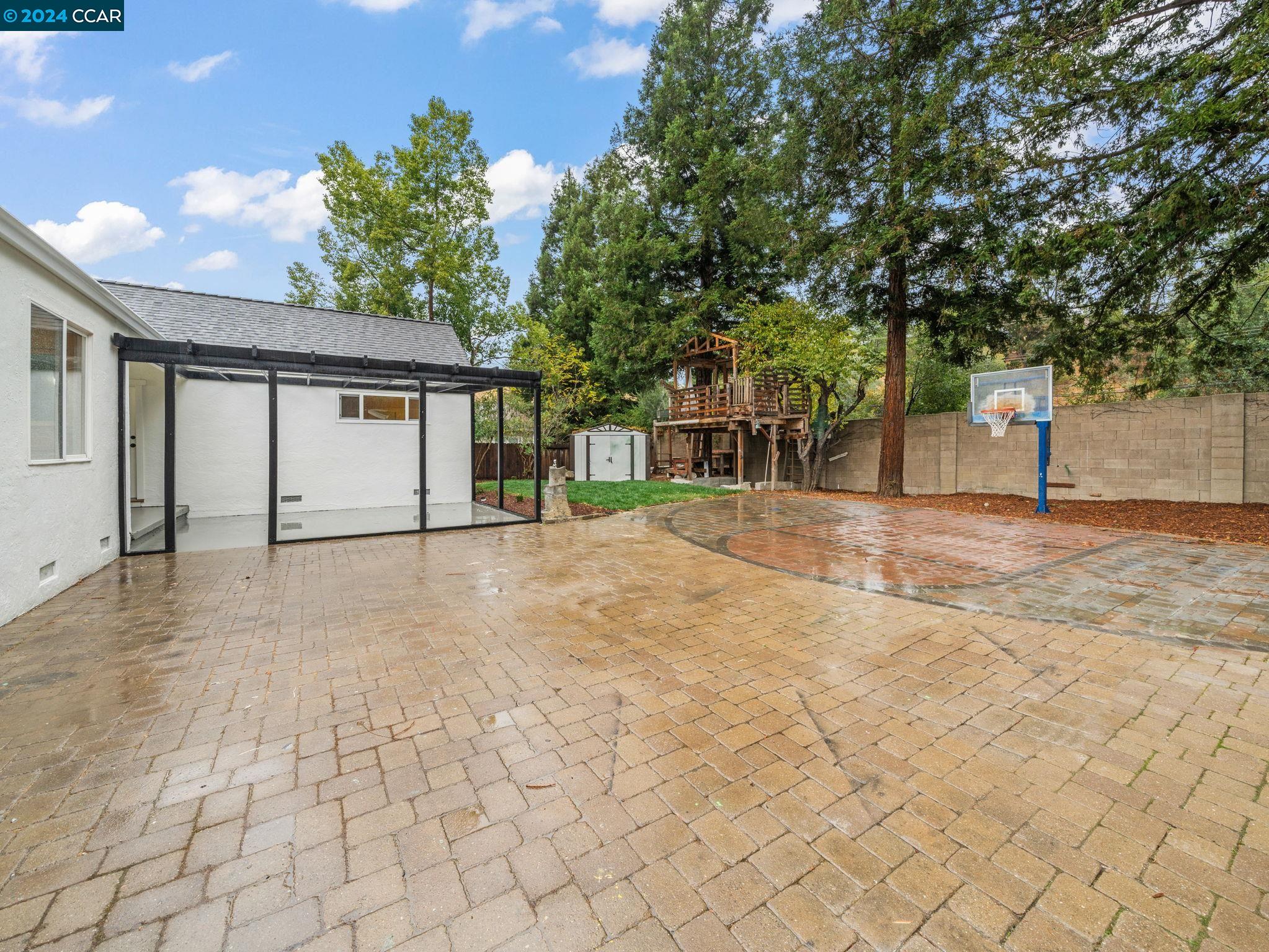 5715 Likins Ct