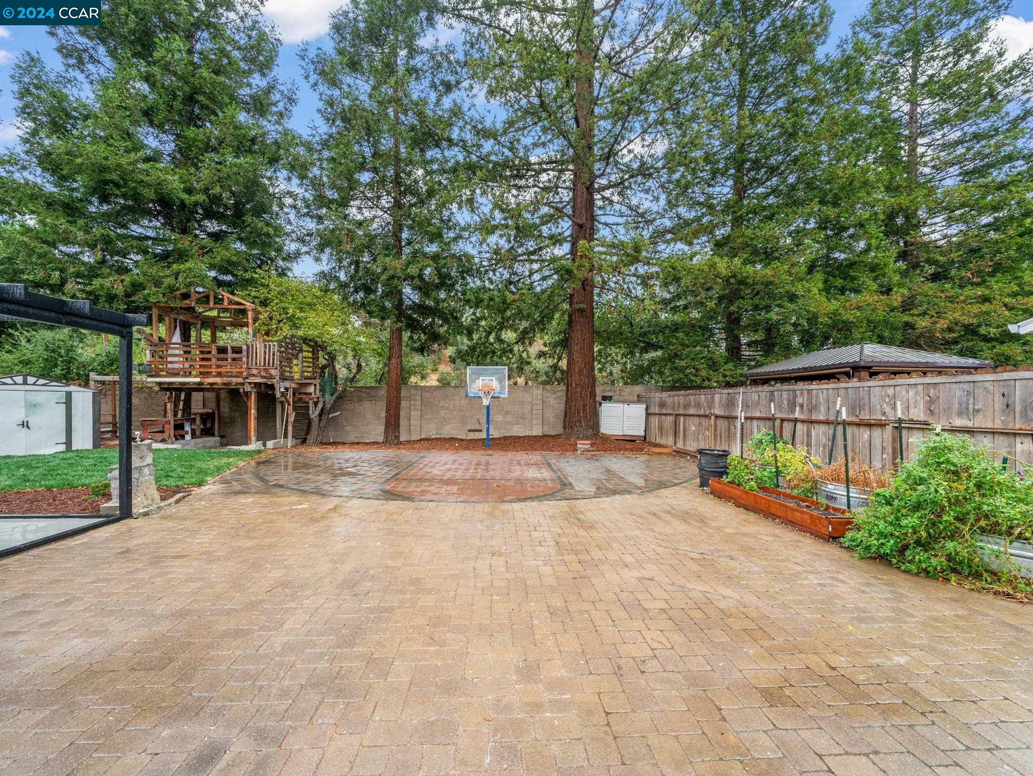 5715 Likins Ct