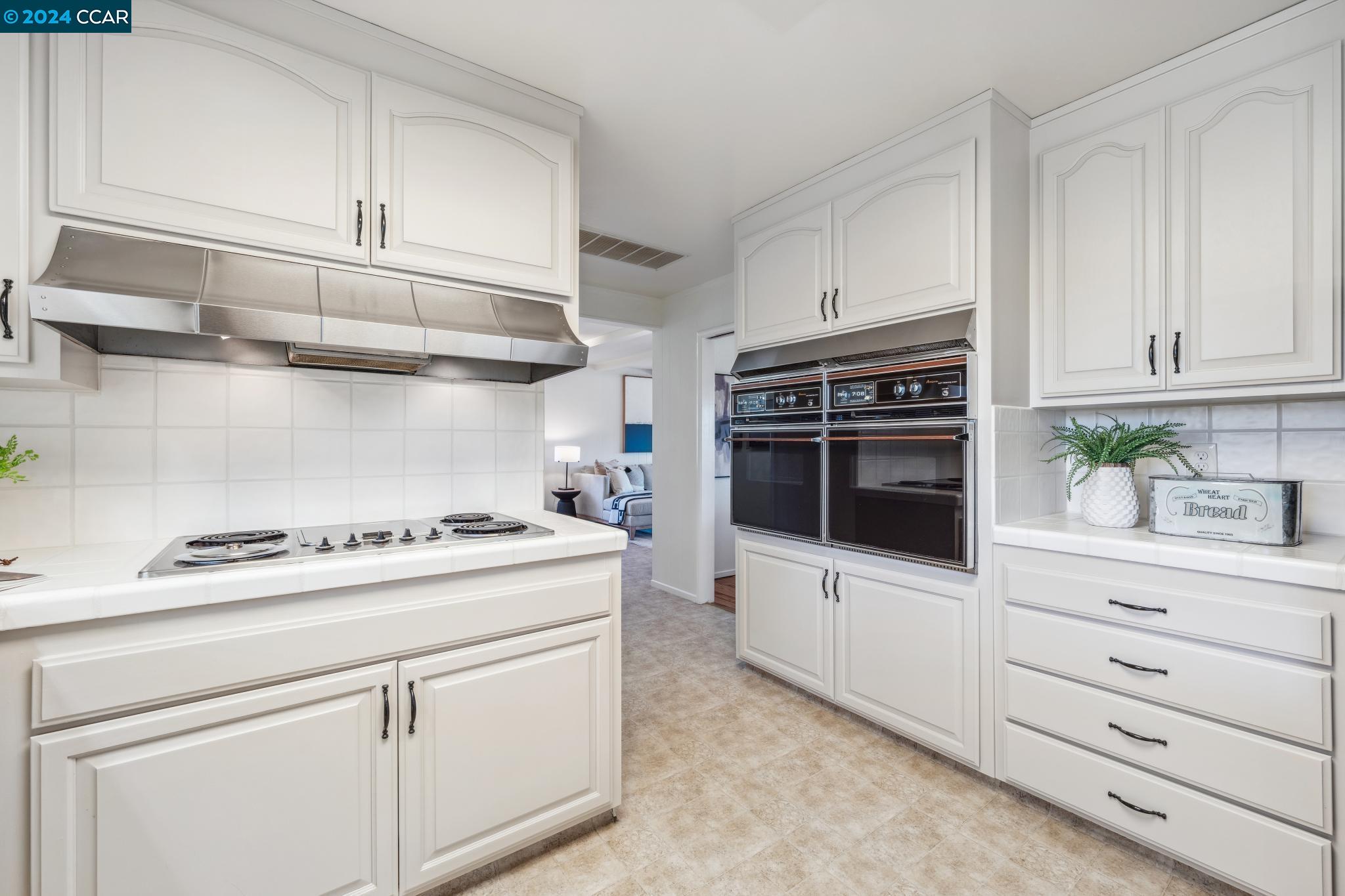 69 Sullivan Dr