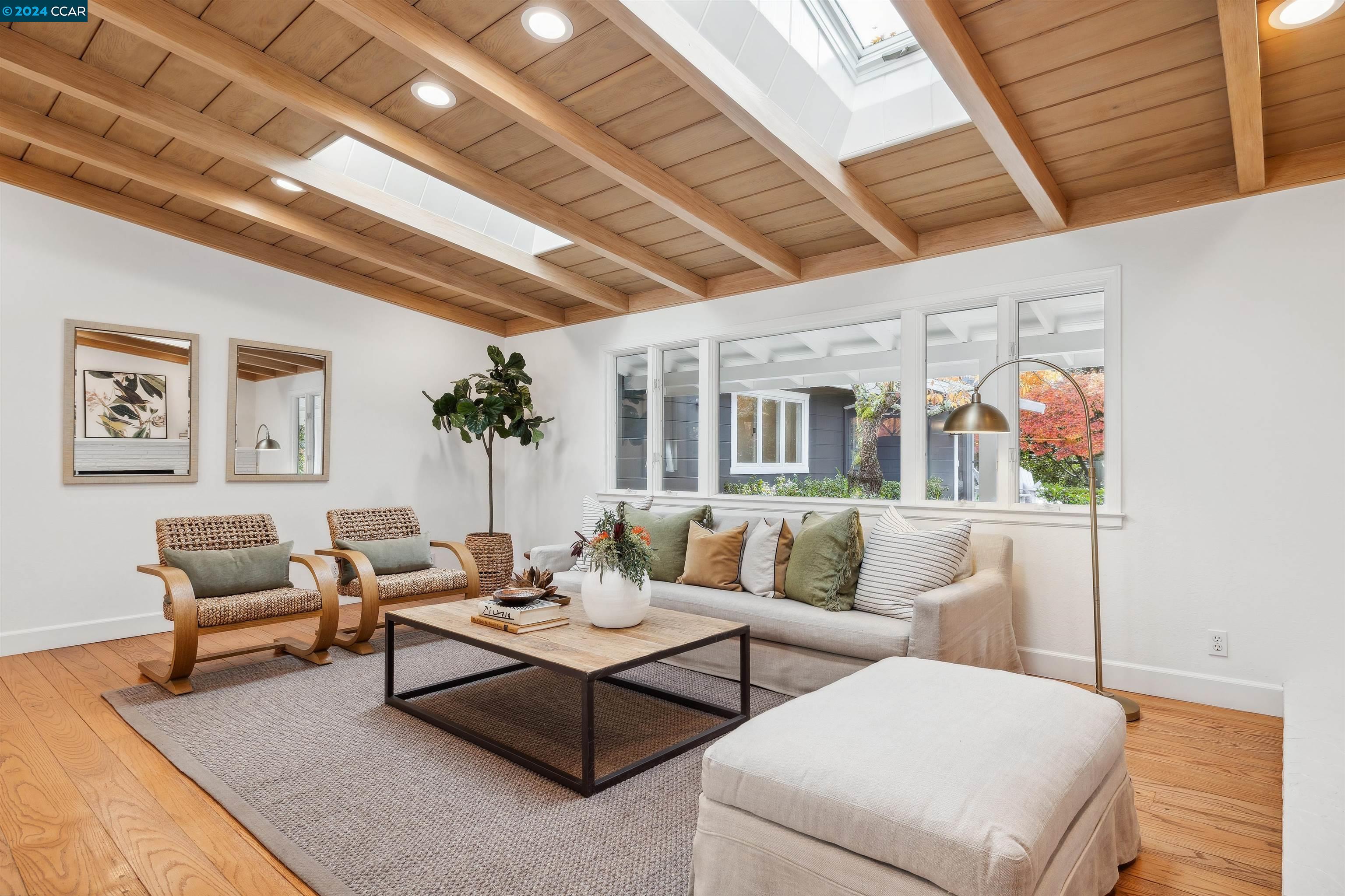 3175 Somerset Dr