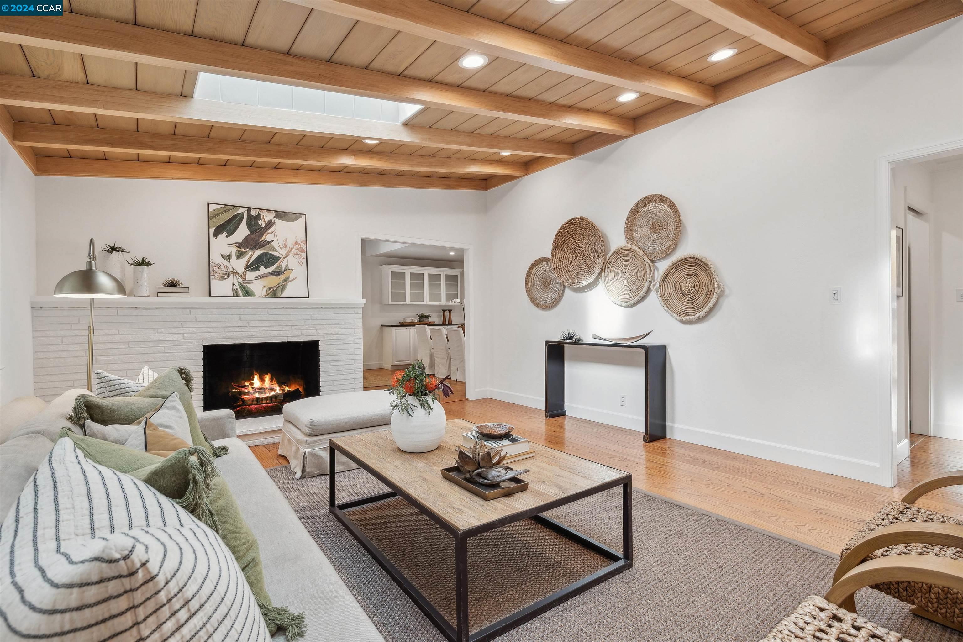3175 Somerset Dr