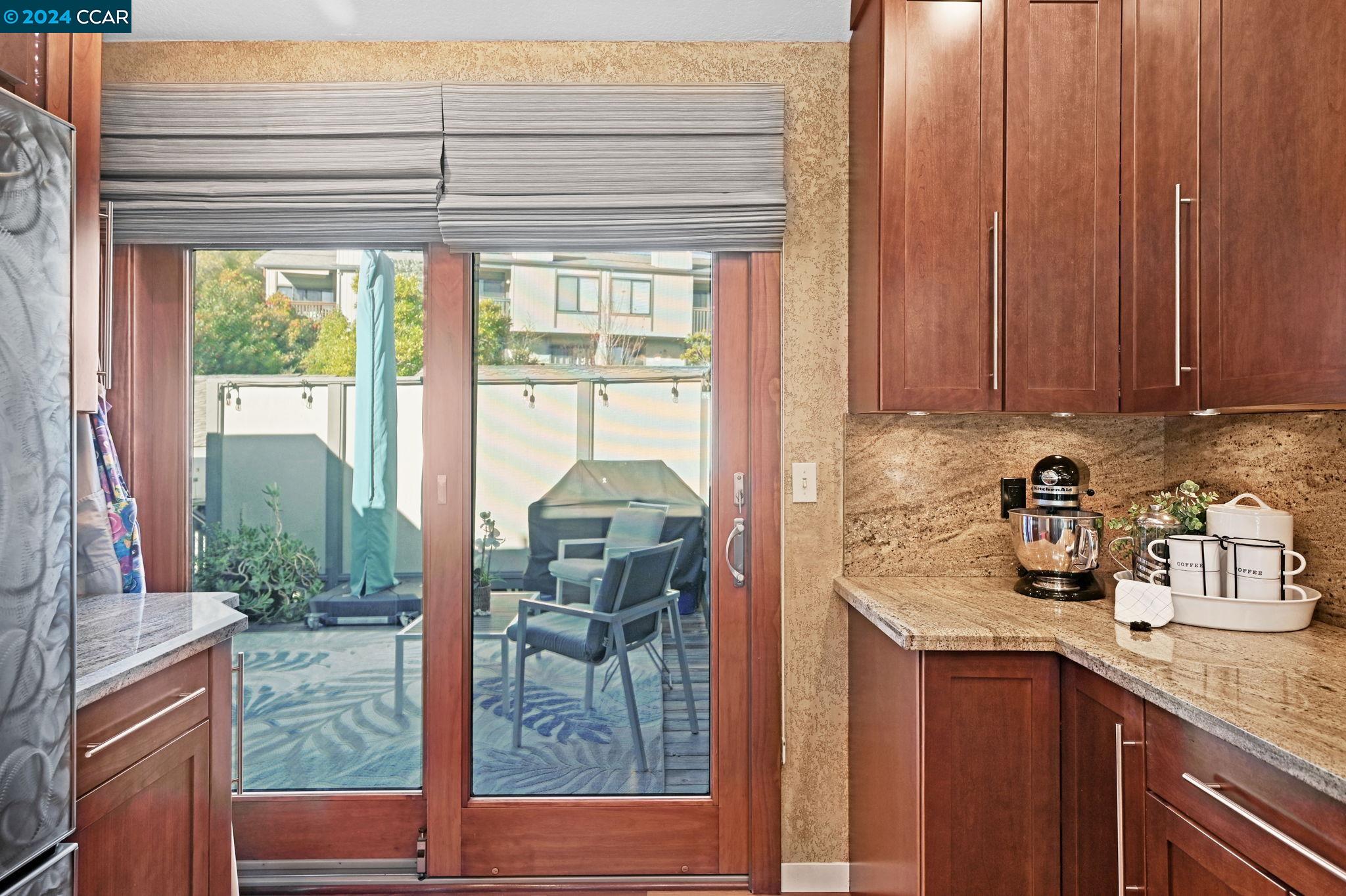 1610 Ashwood Dr