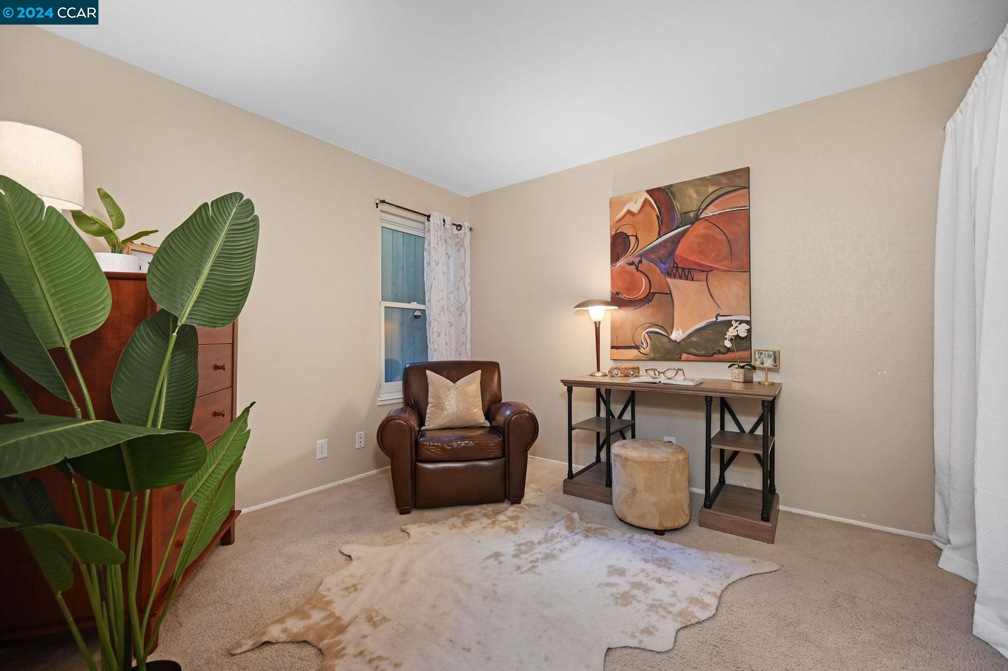 1610 Ashwood Dr